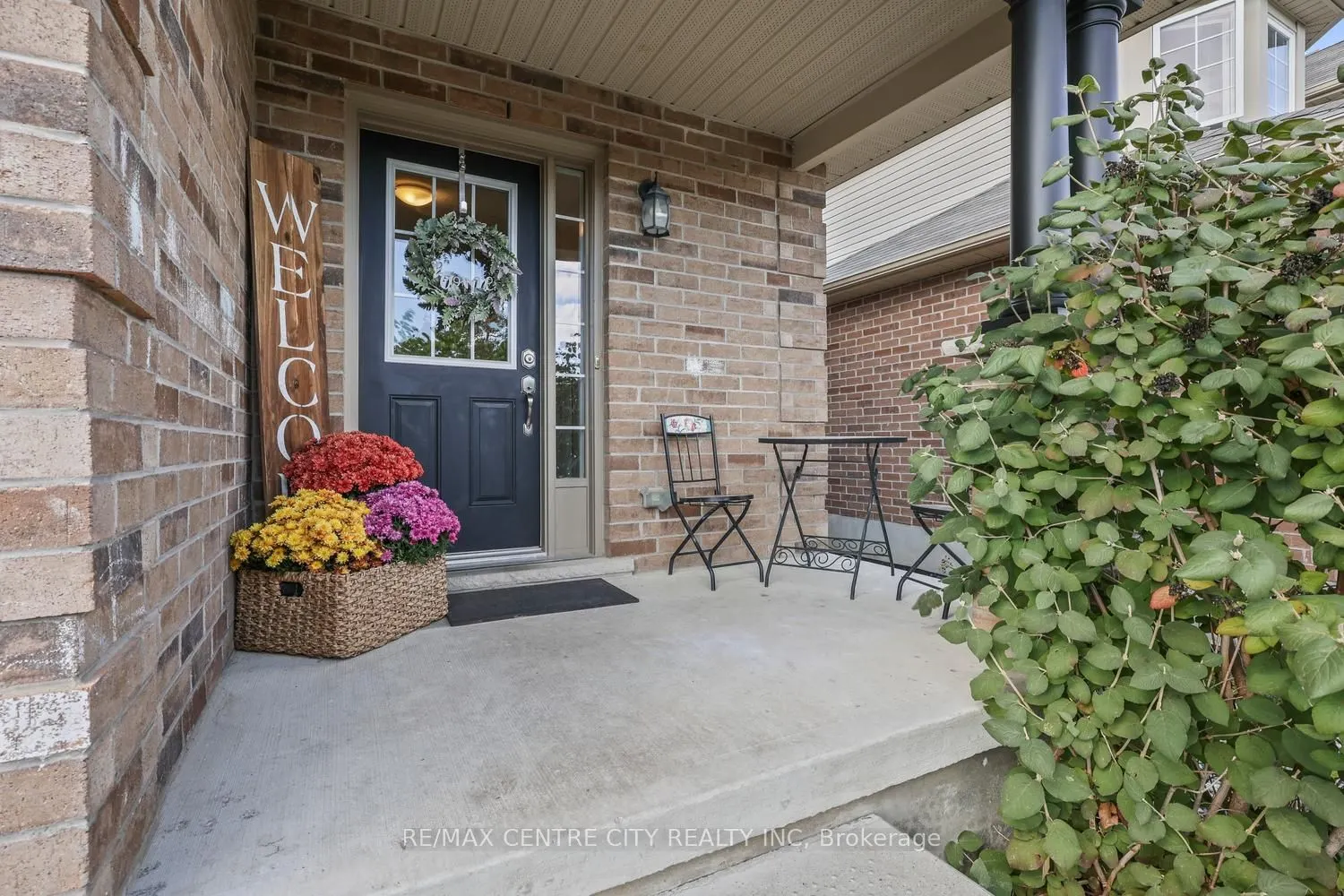 2296 Yellowbirch Way