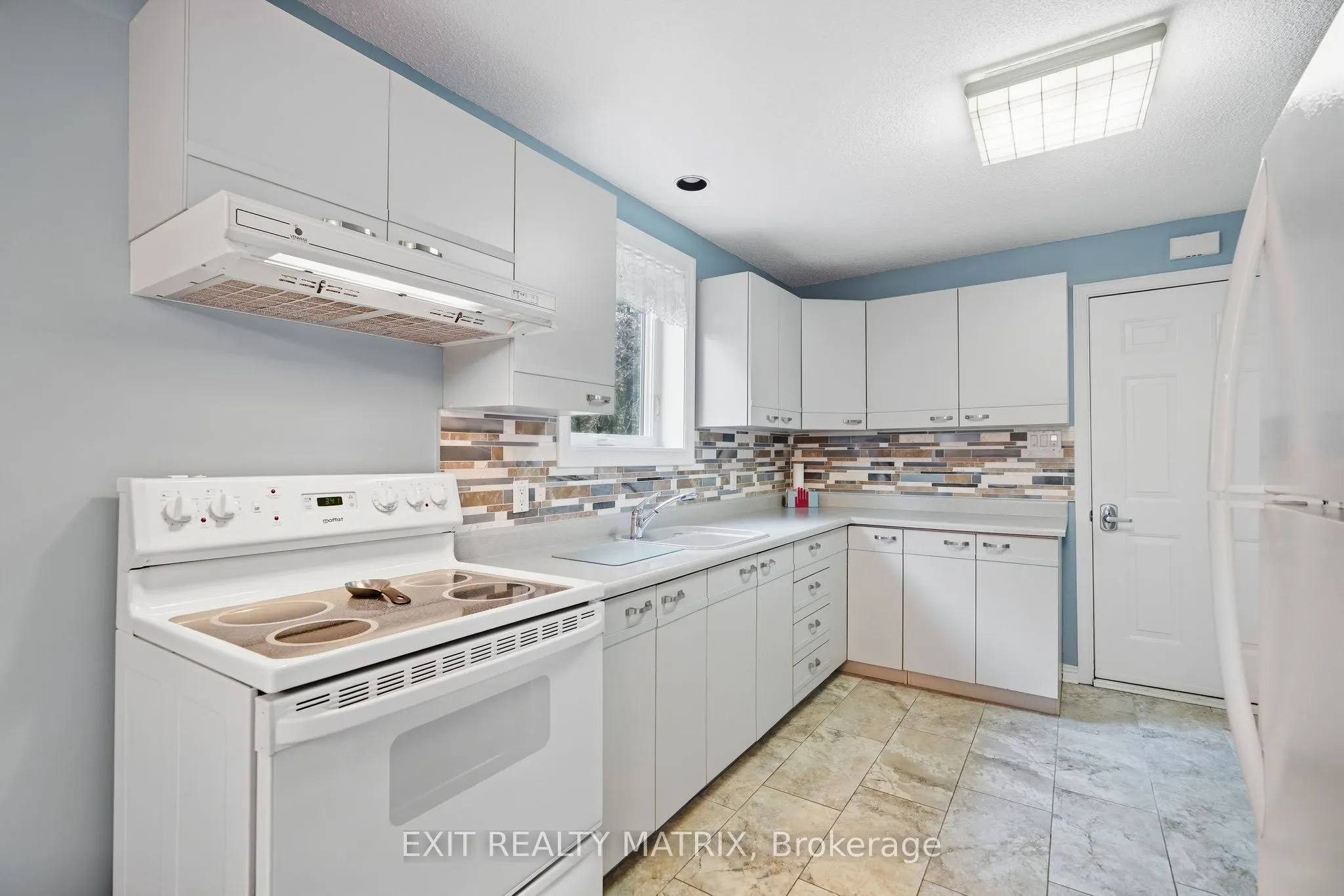 656 Ch Station Road