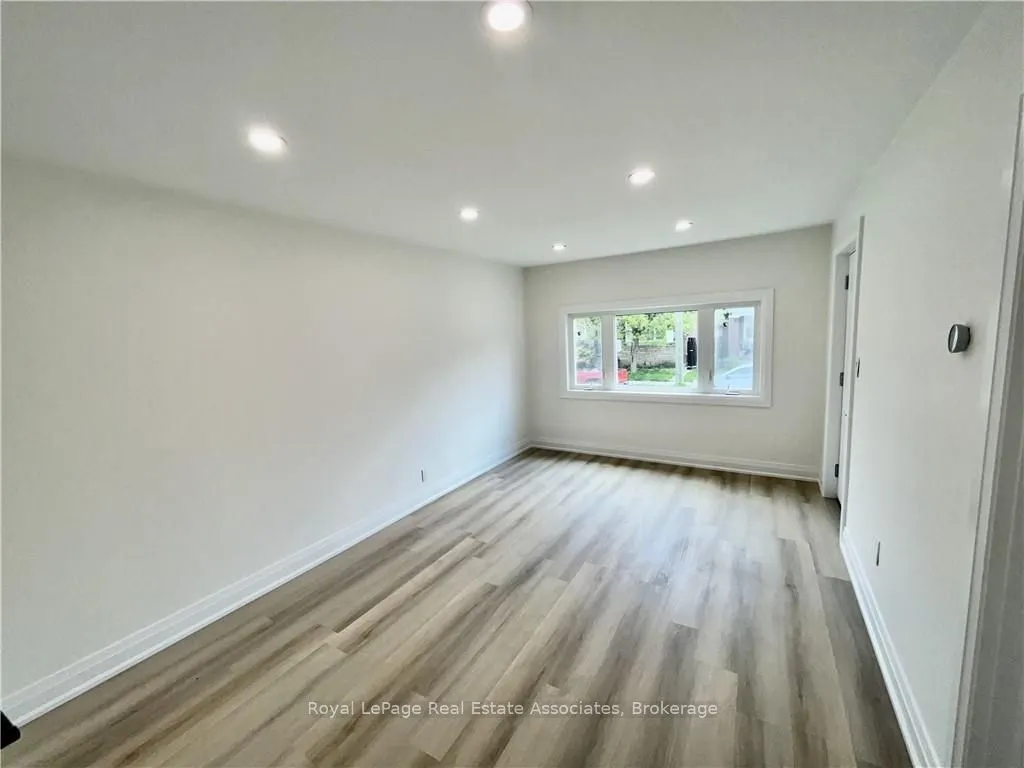 289 Fairfield Avenue #Upper