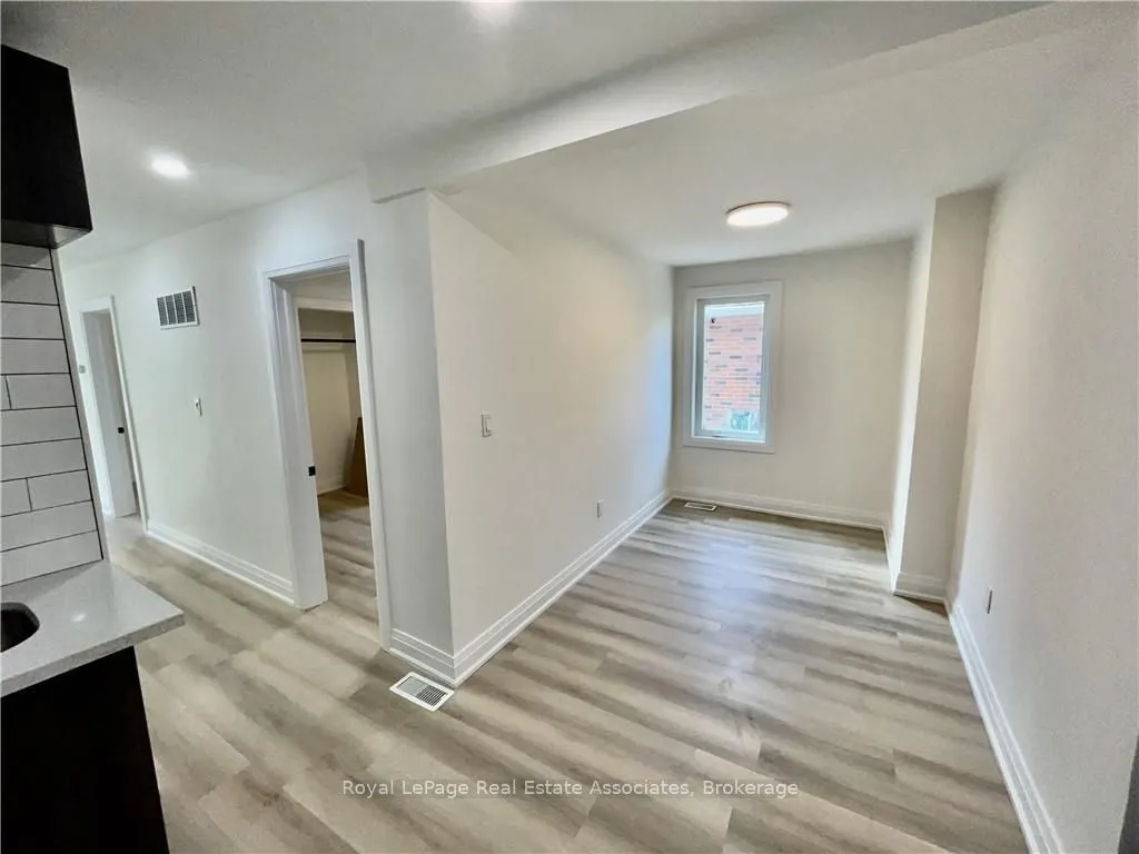 289 Fairfield Avenue #Upper