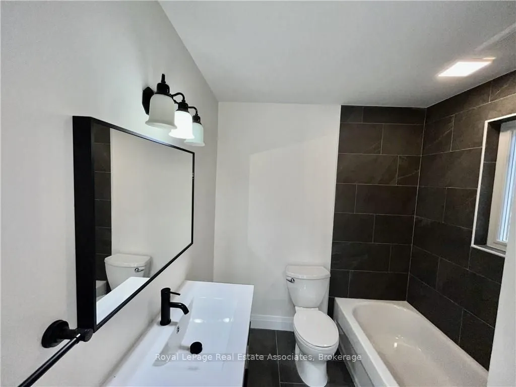 289 Fairfield Avenue #Upper