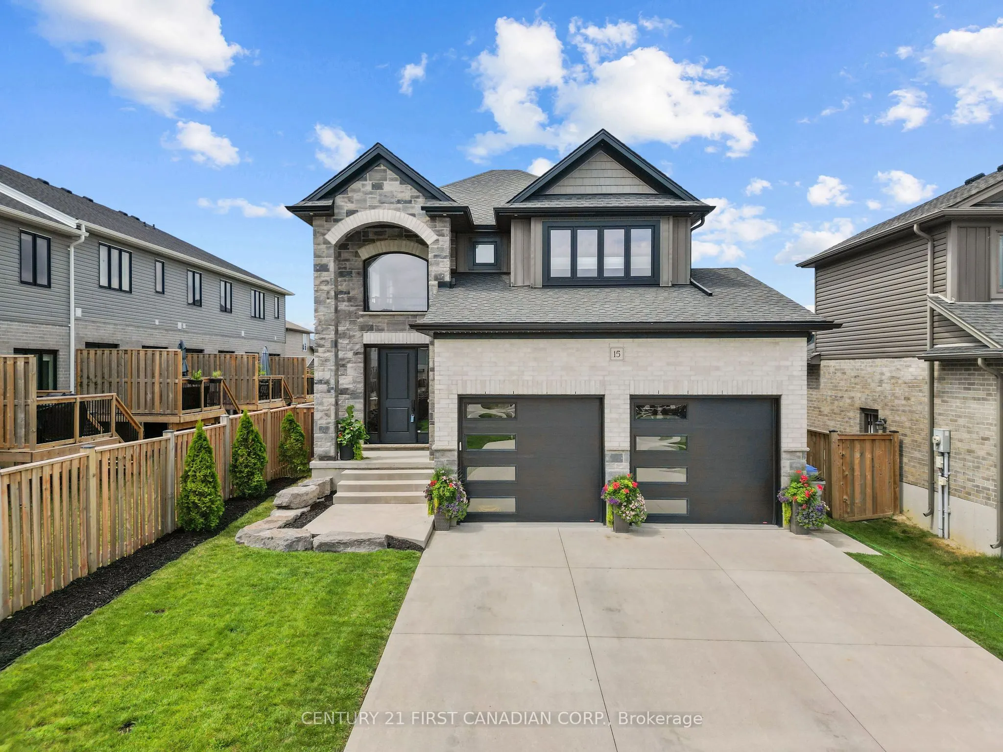 15 NICHOLSON Street