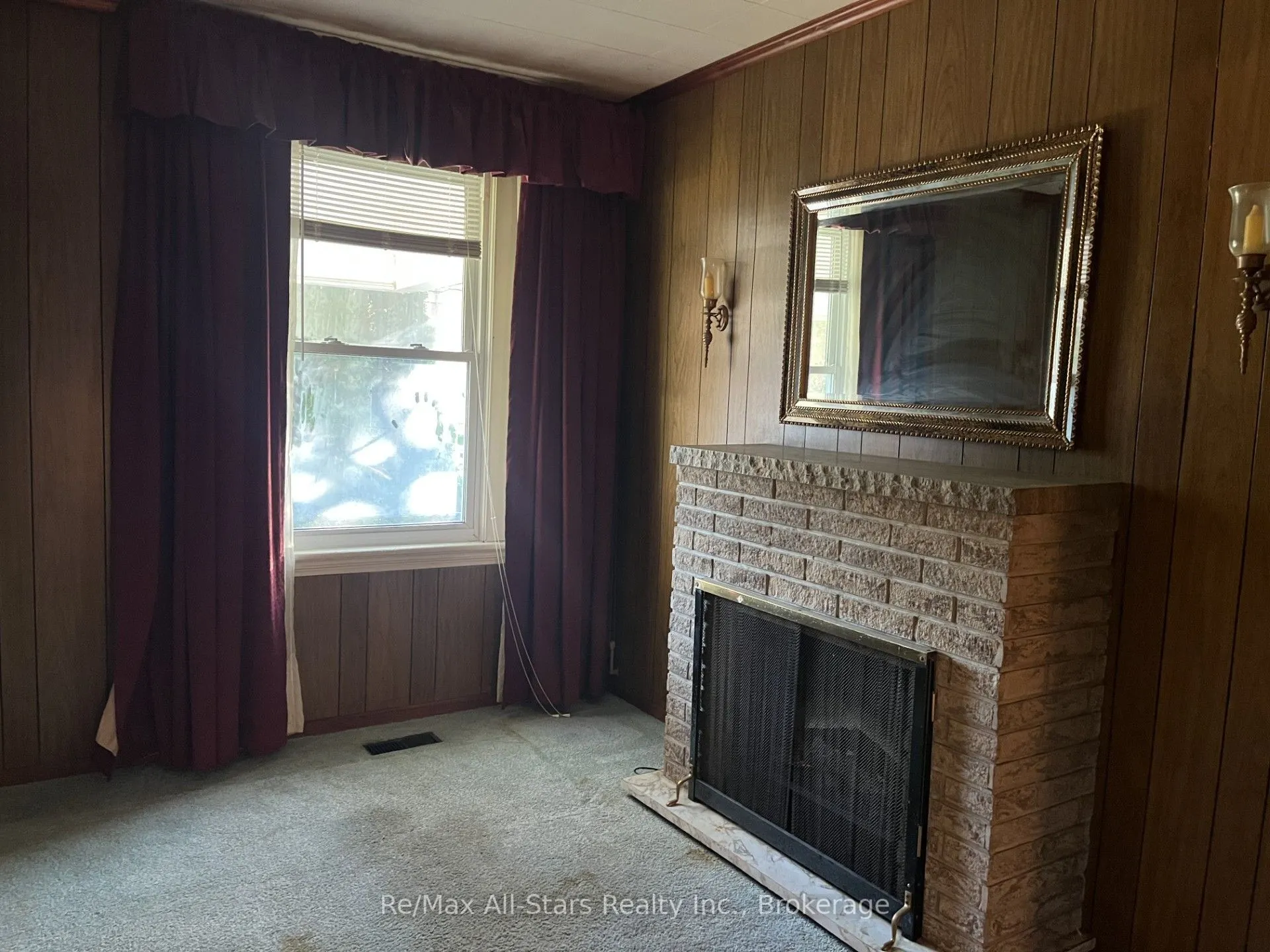 485 Mark Street