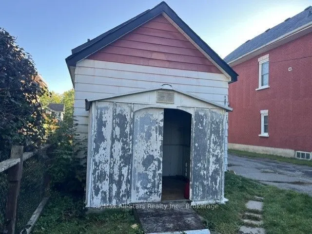 485 Mark Street