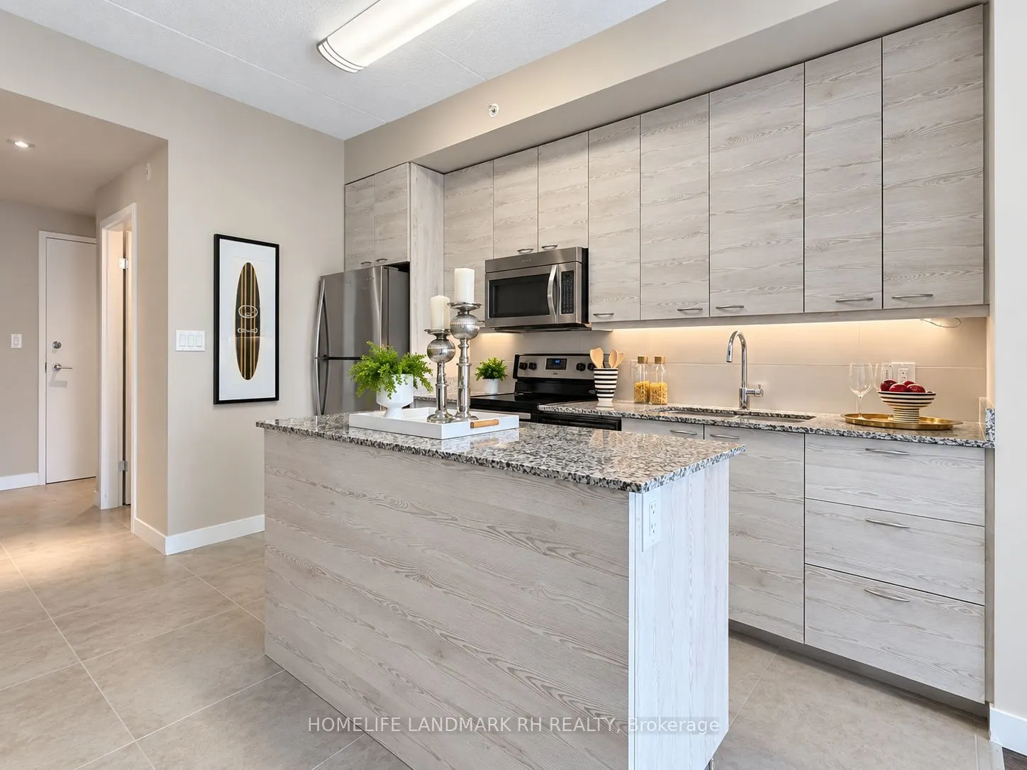 280 Lester Street #210