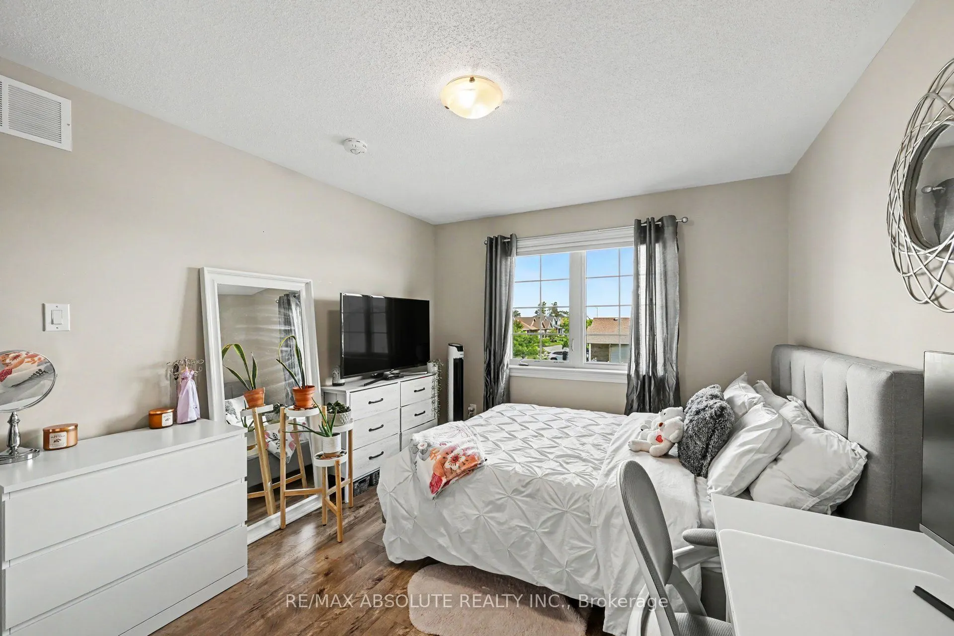 96 Bellwood Drive