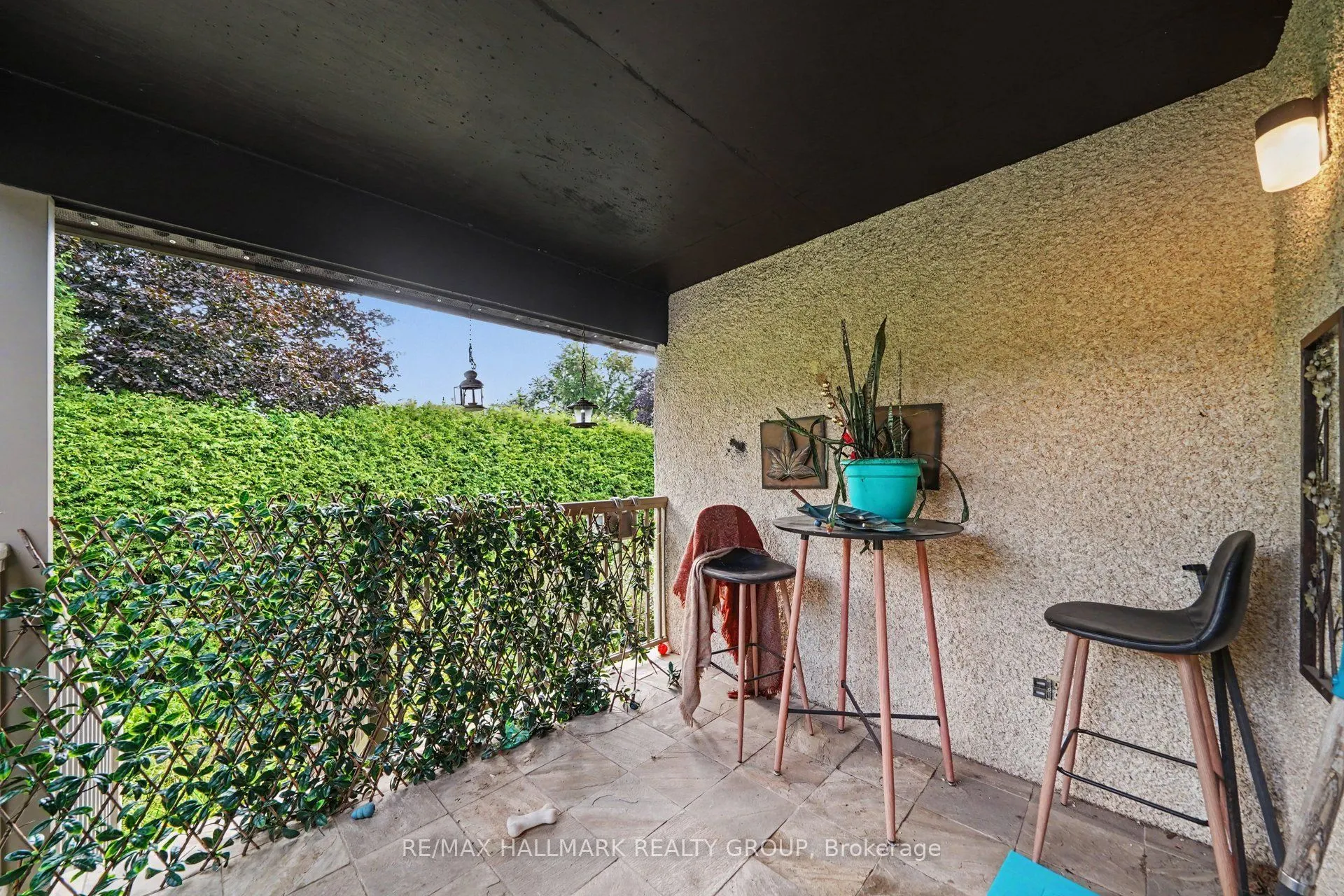 5 Lansfield Way