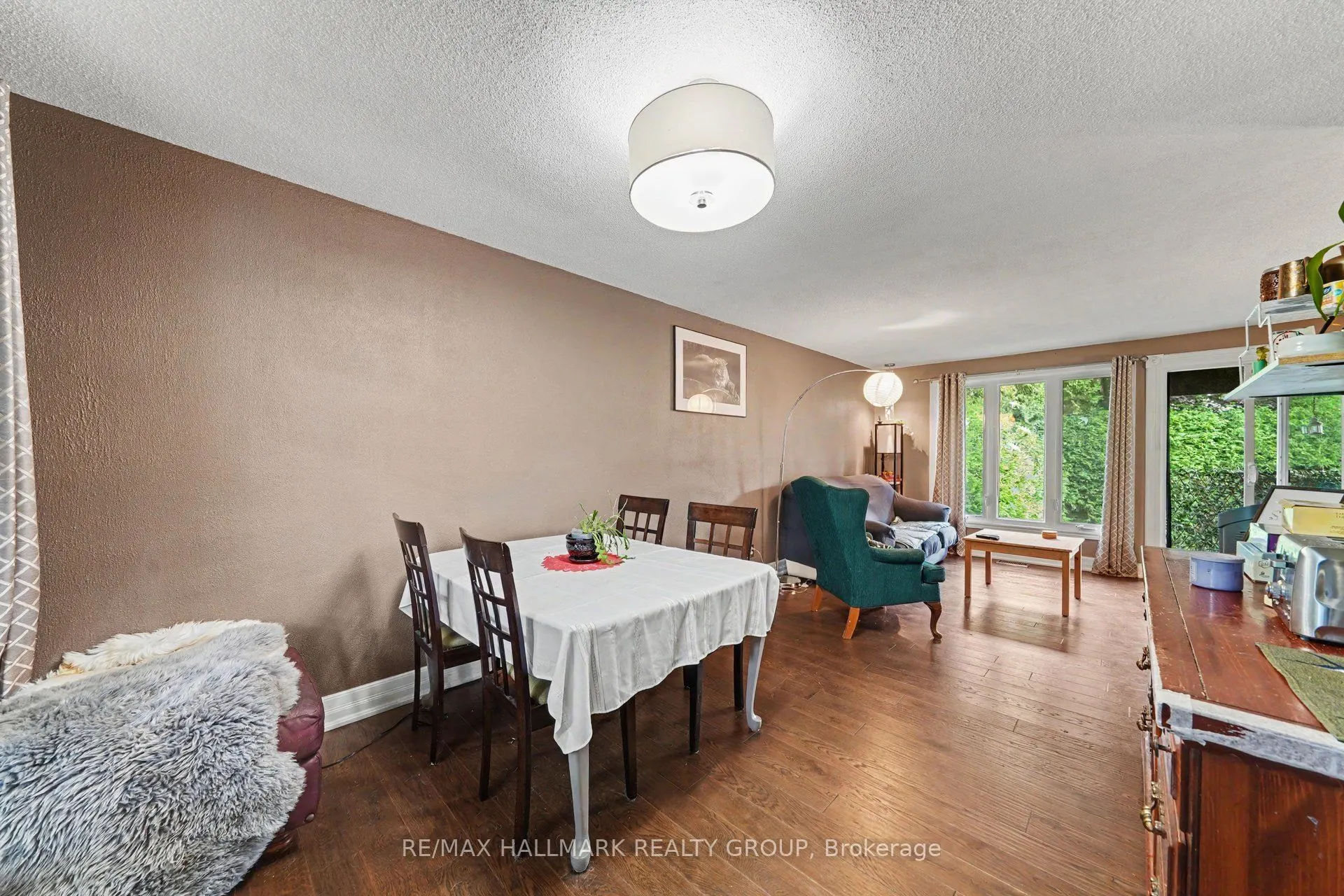 5 Lansfield Way
