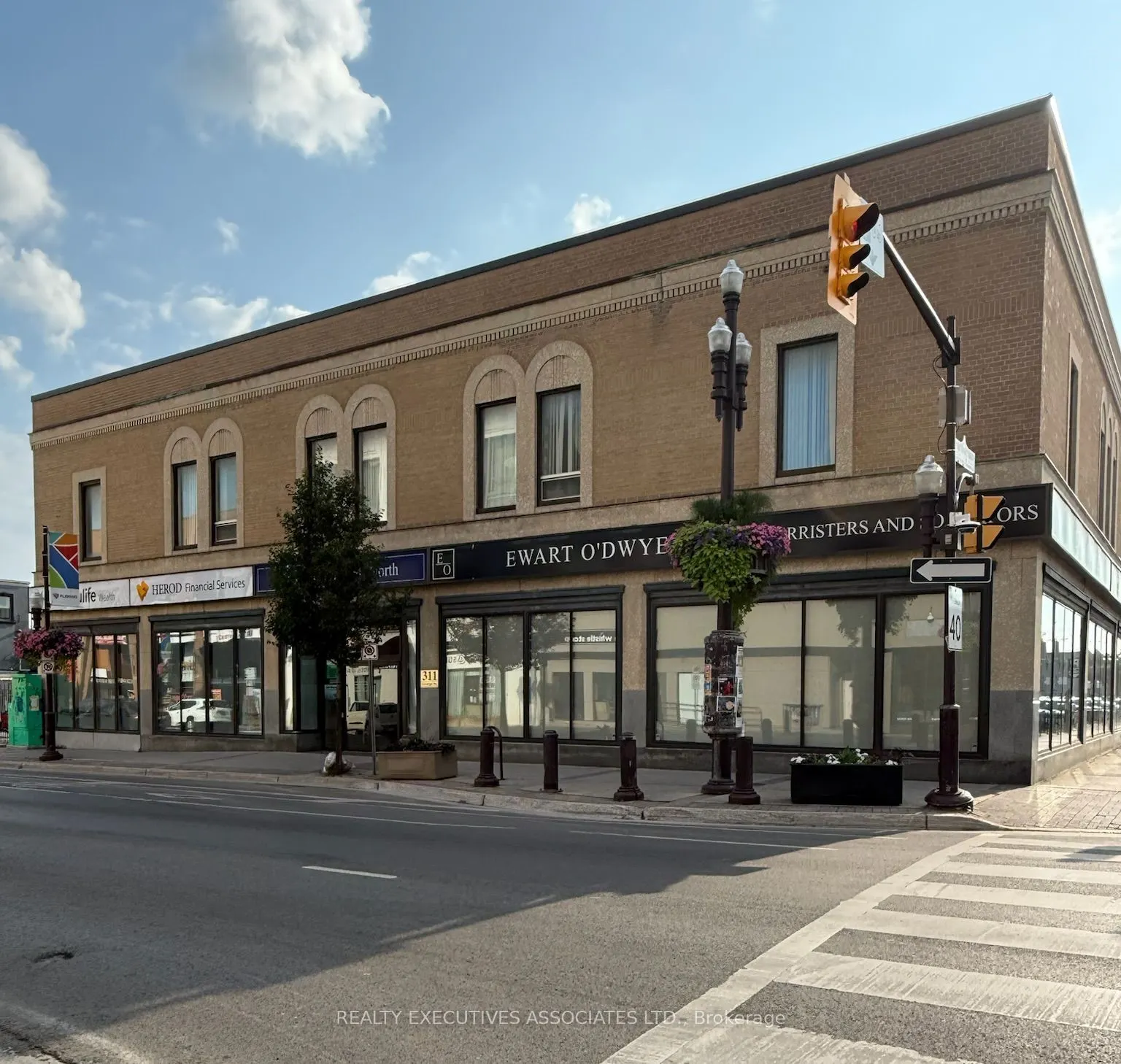 311 George Street N #200
