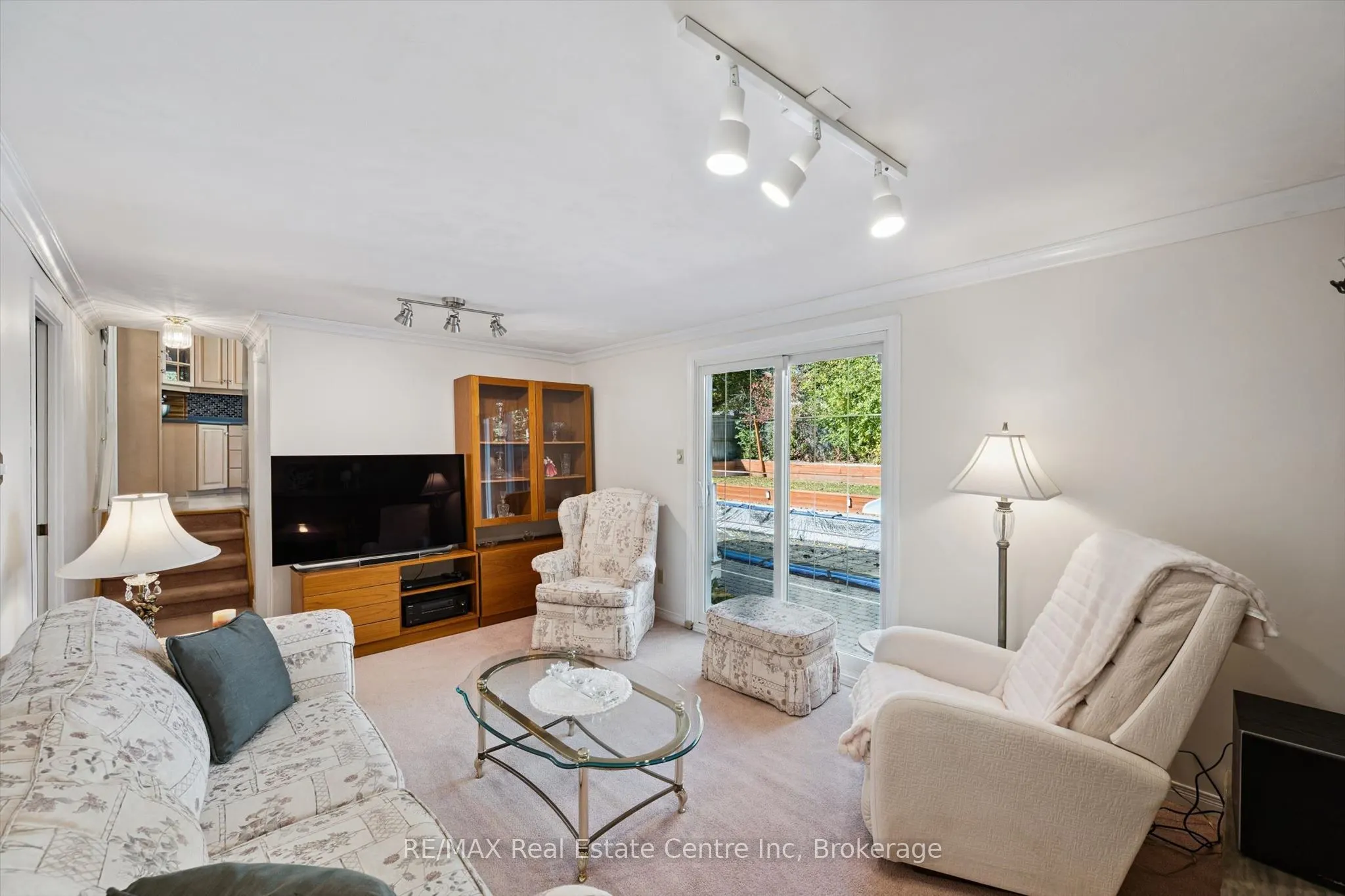 47 Lambert Crescent