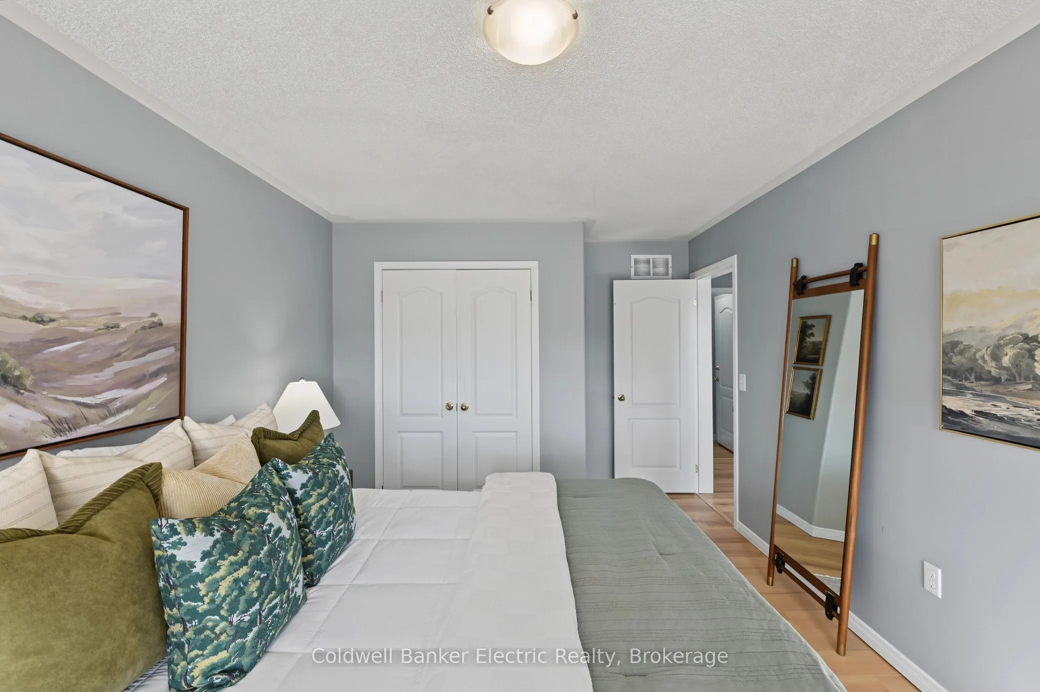2334 Marsdale Drive