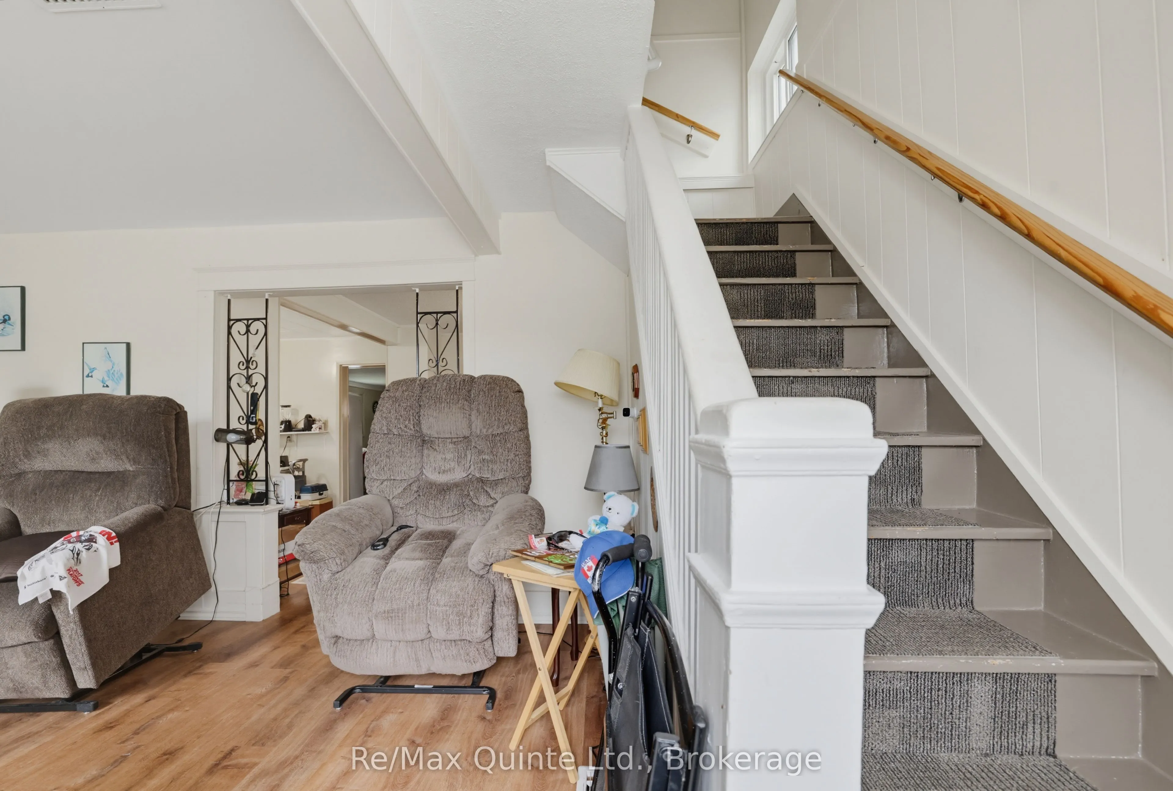 84 Moira Street E