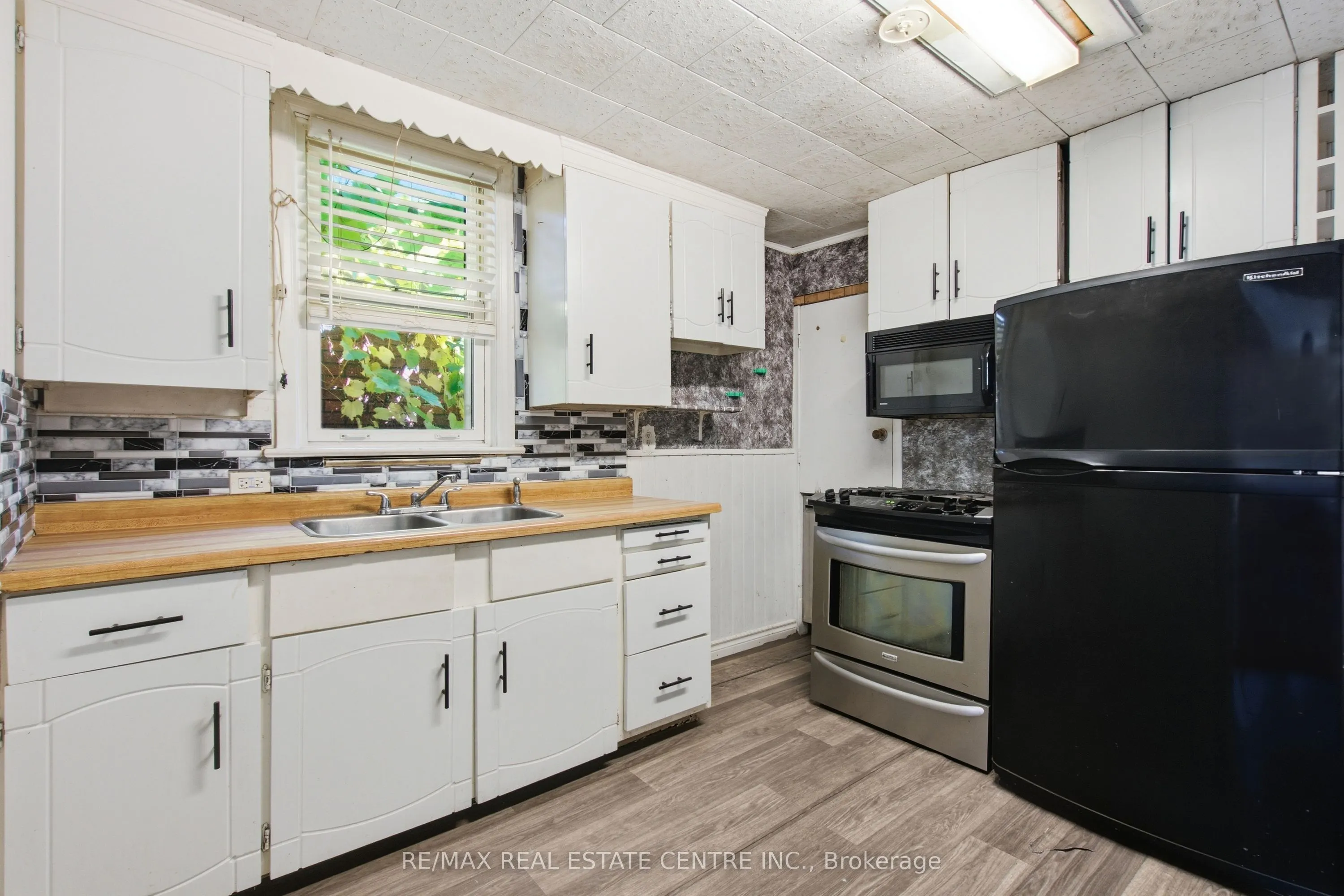 295 Strathearn Avenue