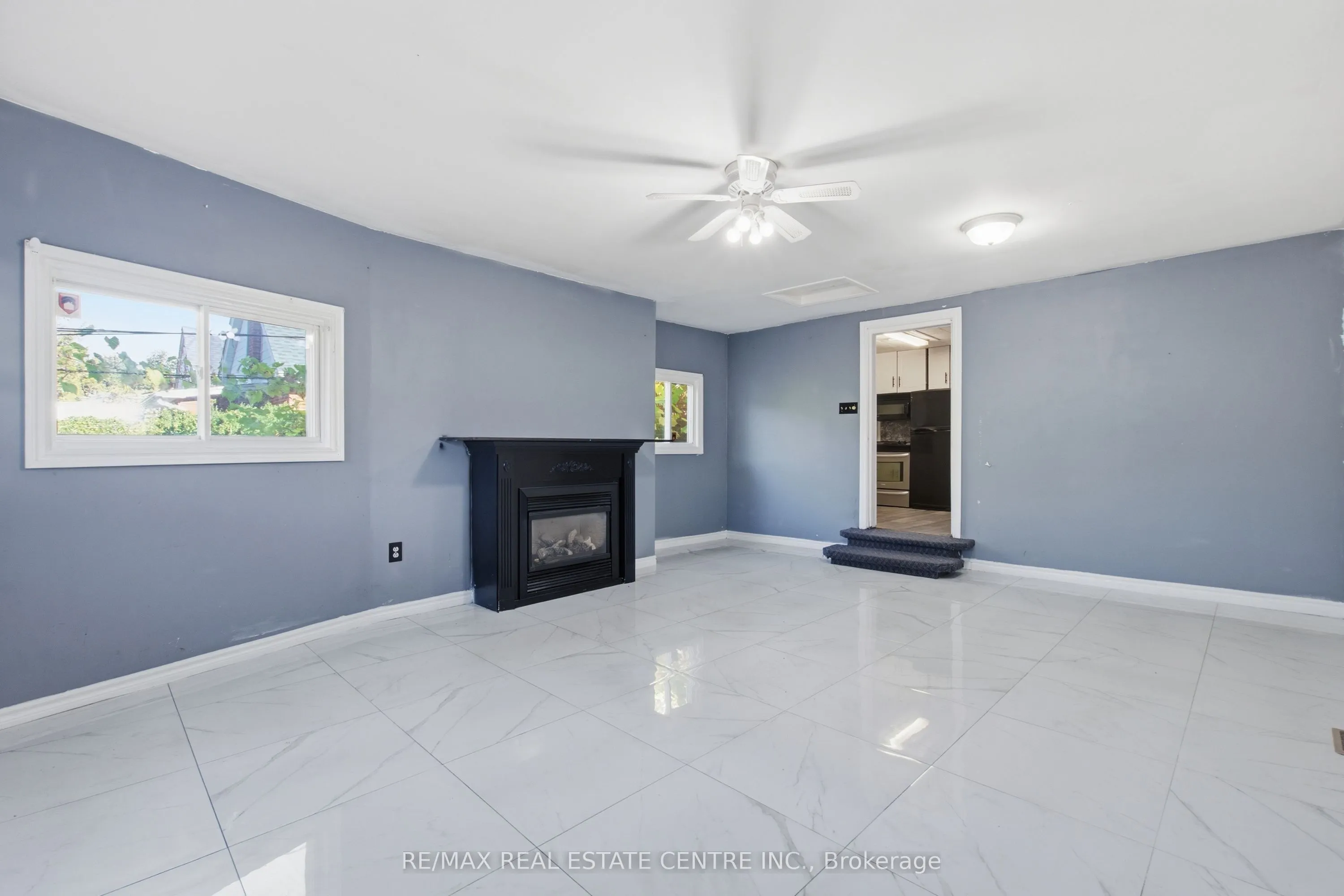 295 Strathearn Avenue