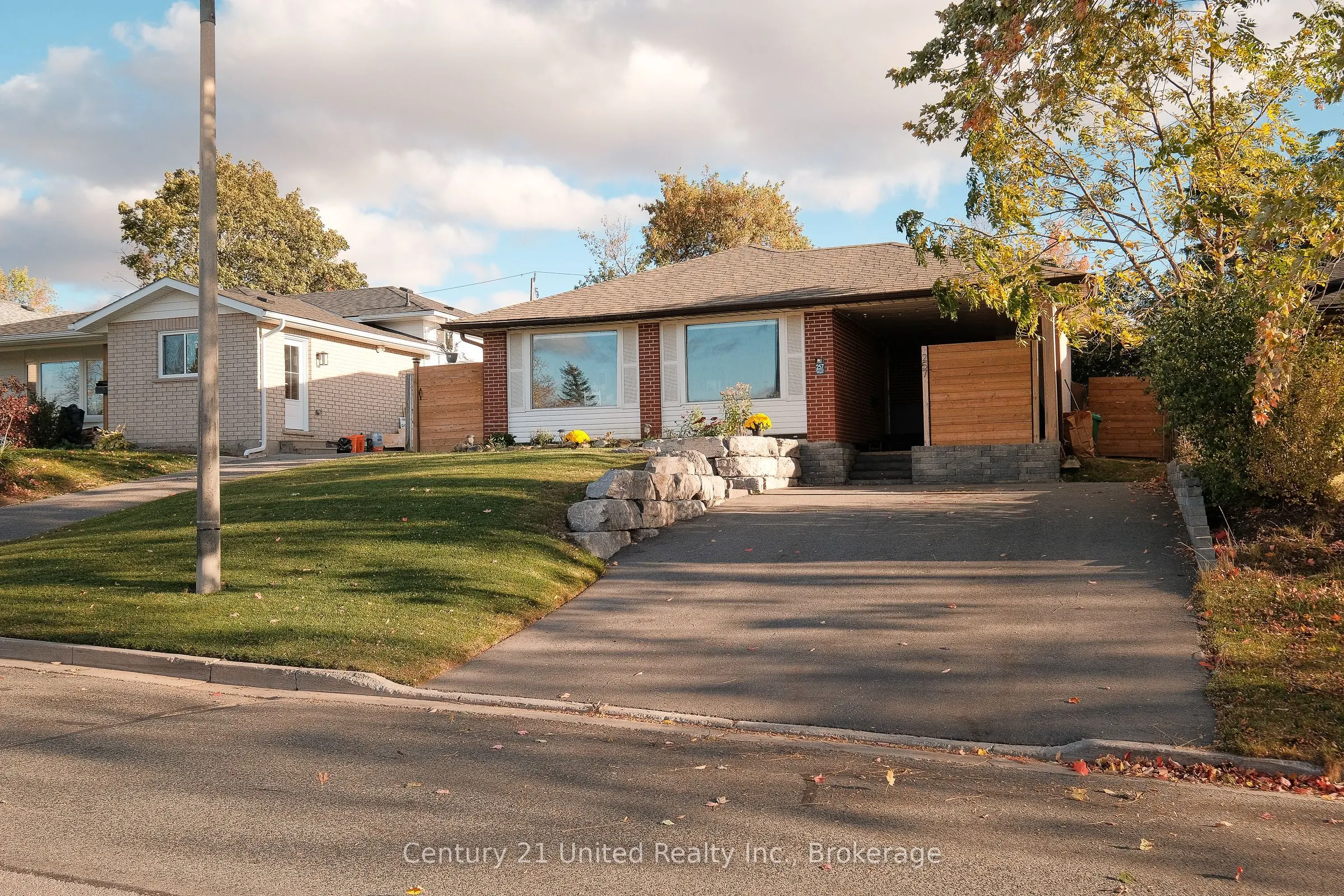 257 Riverview Heights