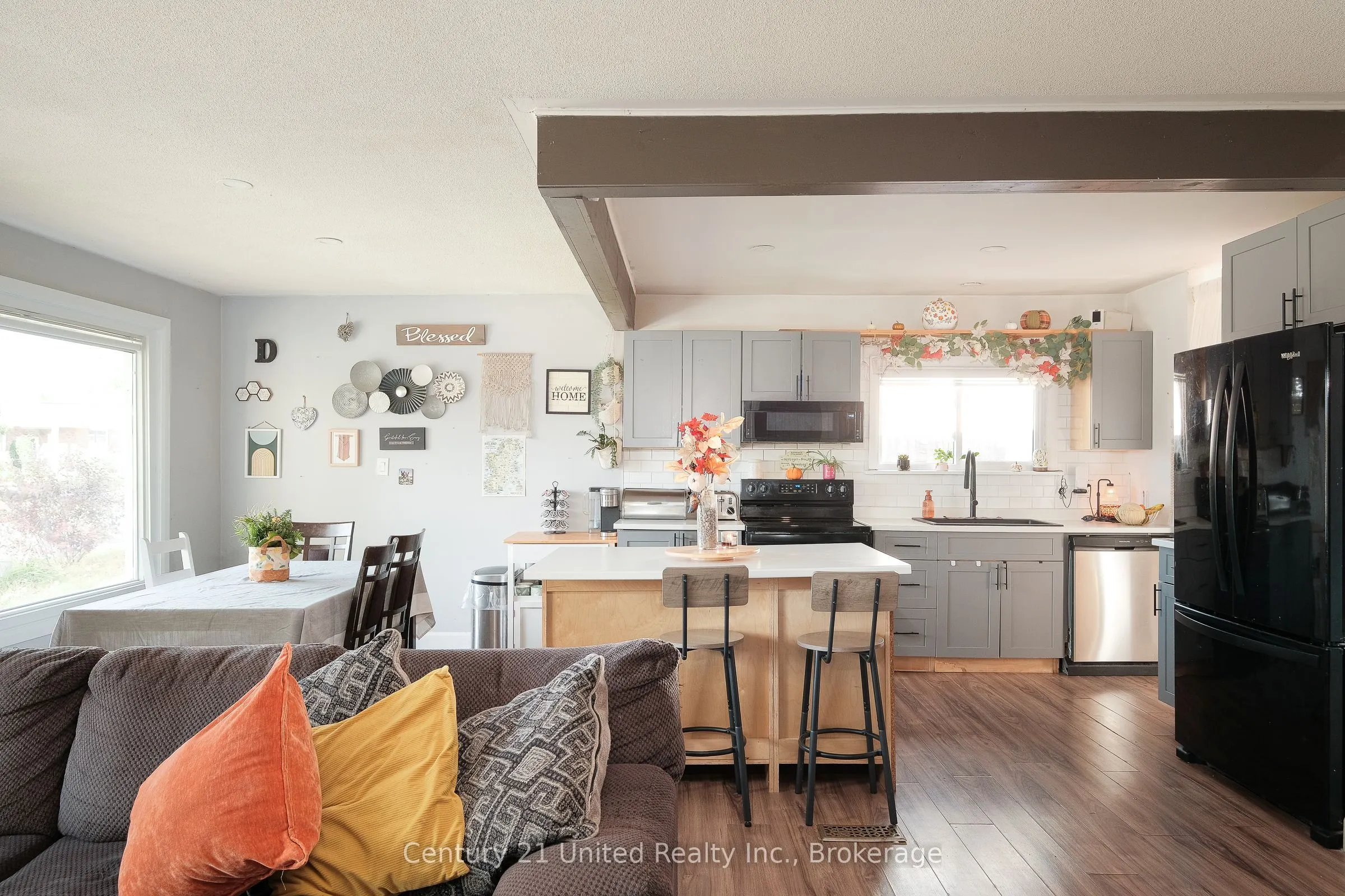 257 Riverview Heights