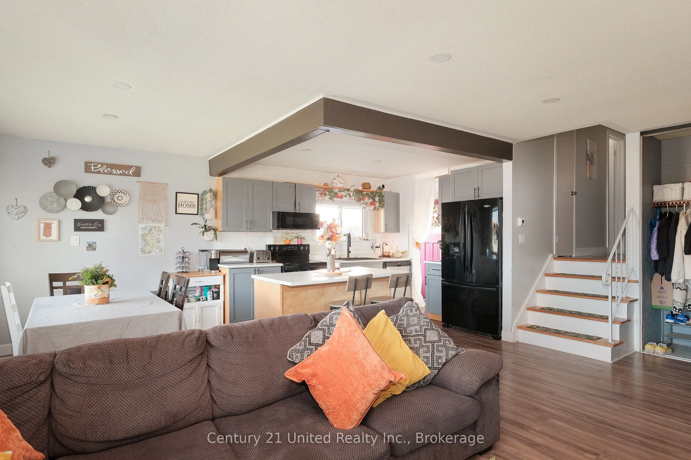 257 Riverview Heights