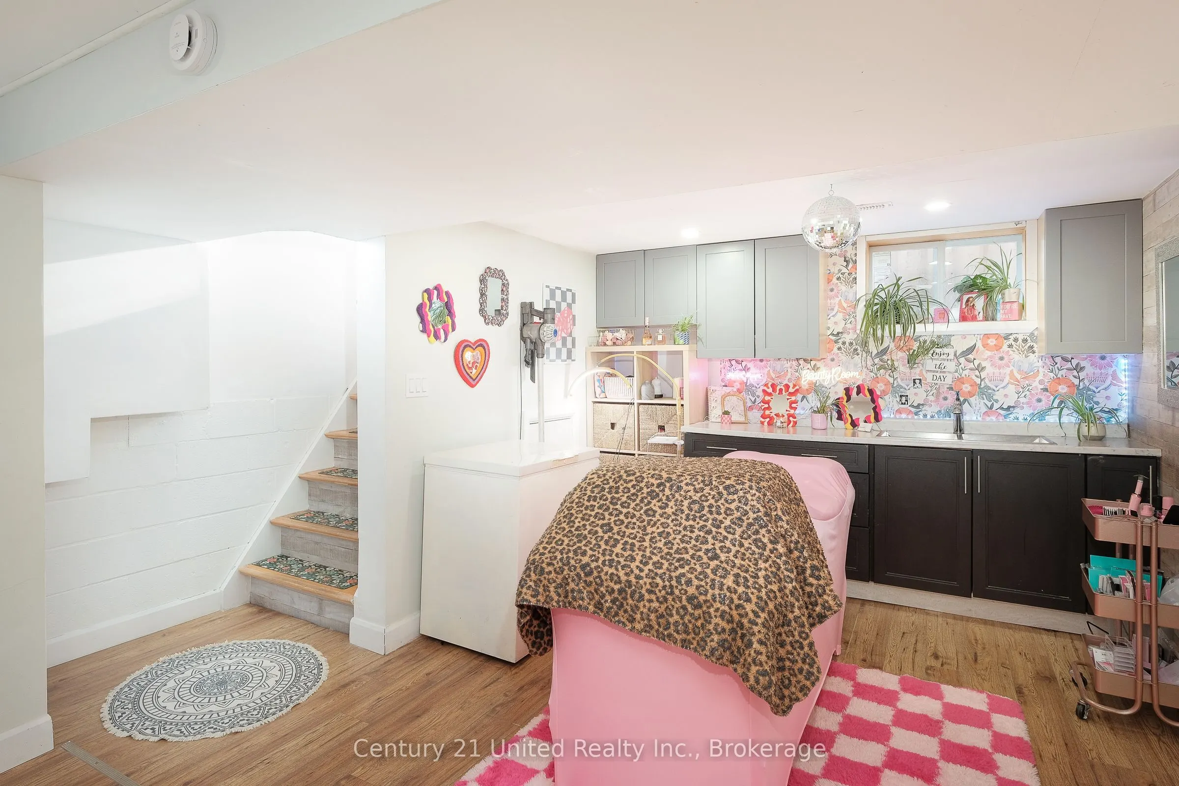257 Riverview Heights