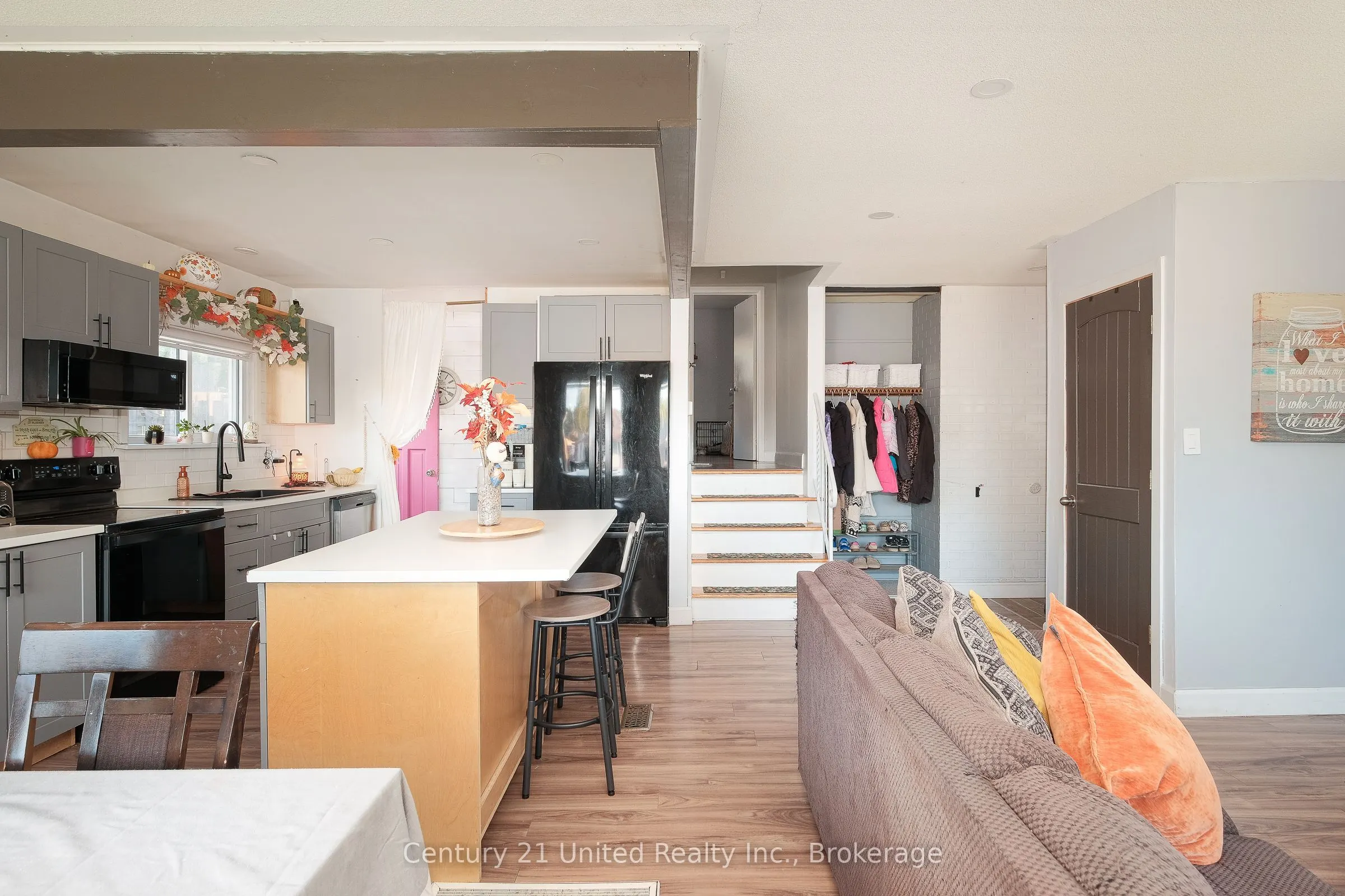 257 Riverview Heights