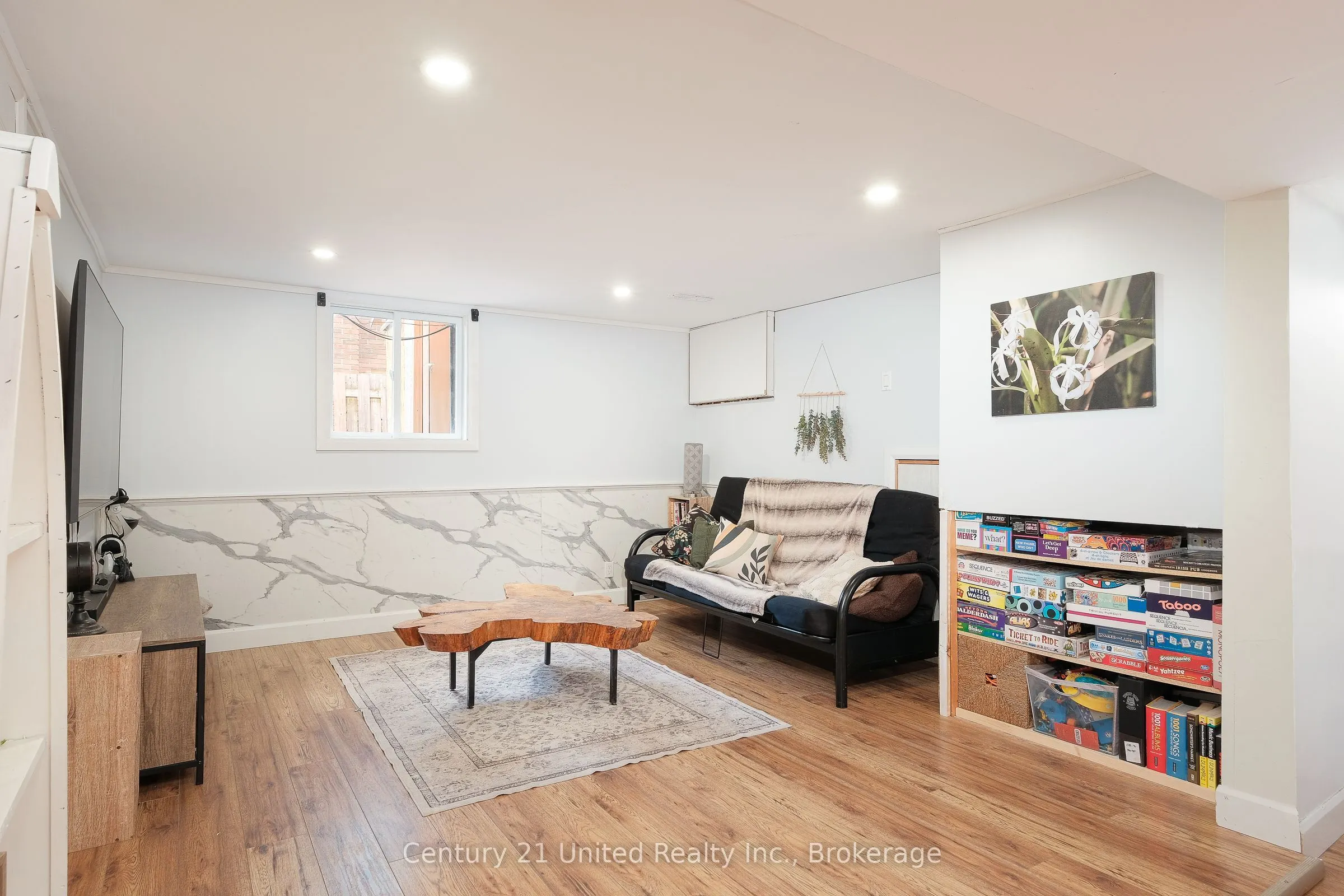 257 Riverview Heights