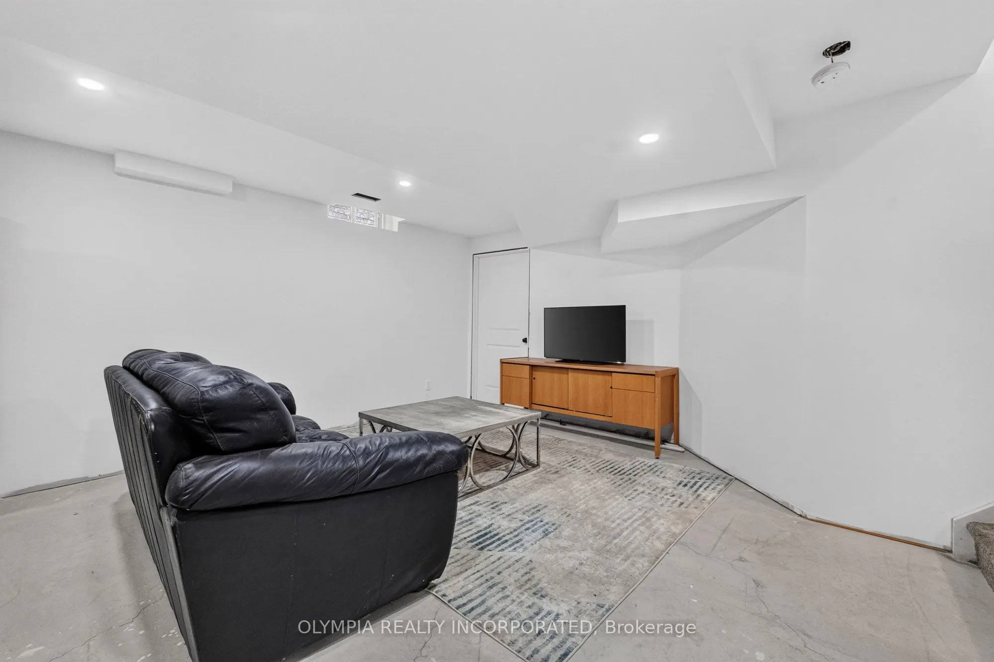 72 Tuliptree Road