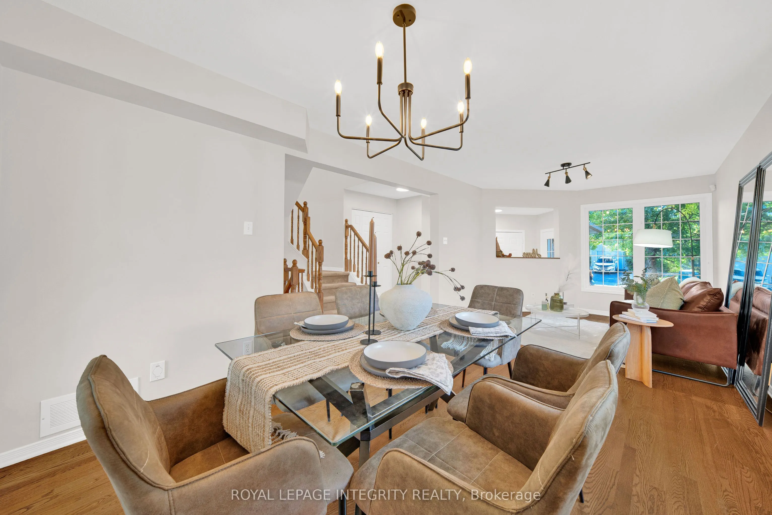 3 Binbury Way