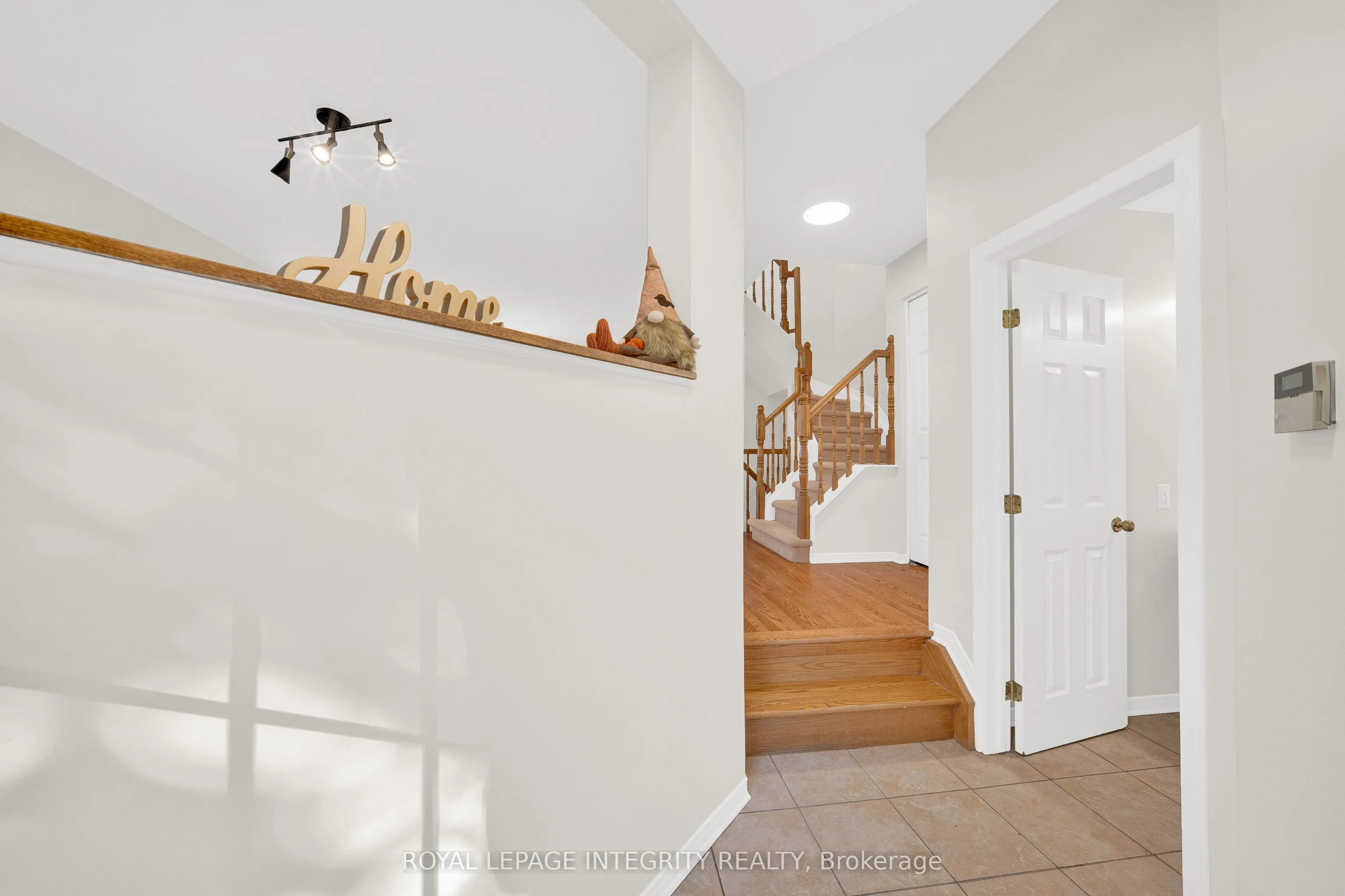 3 Binbury Way