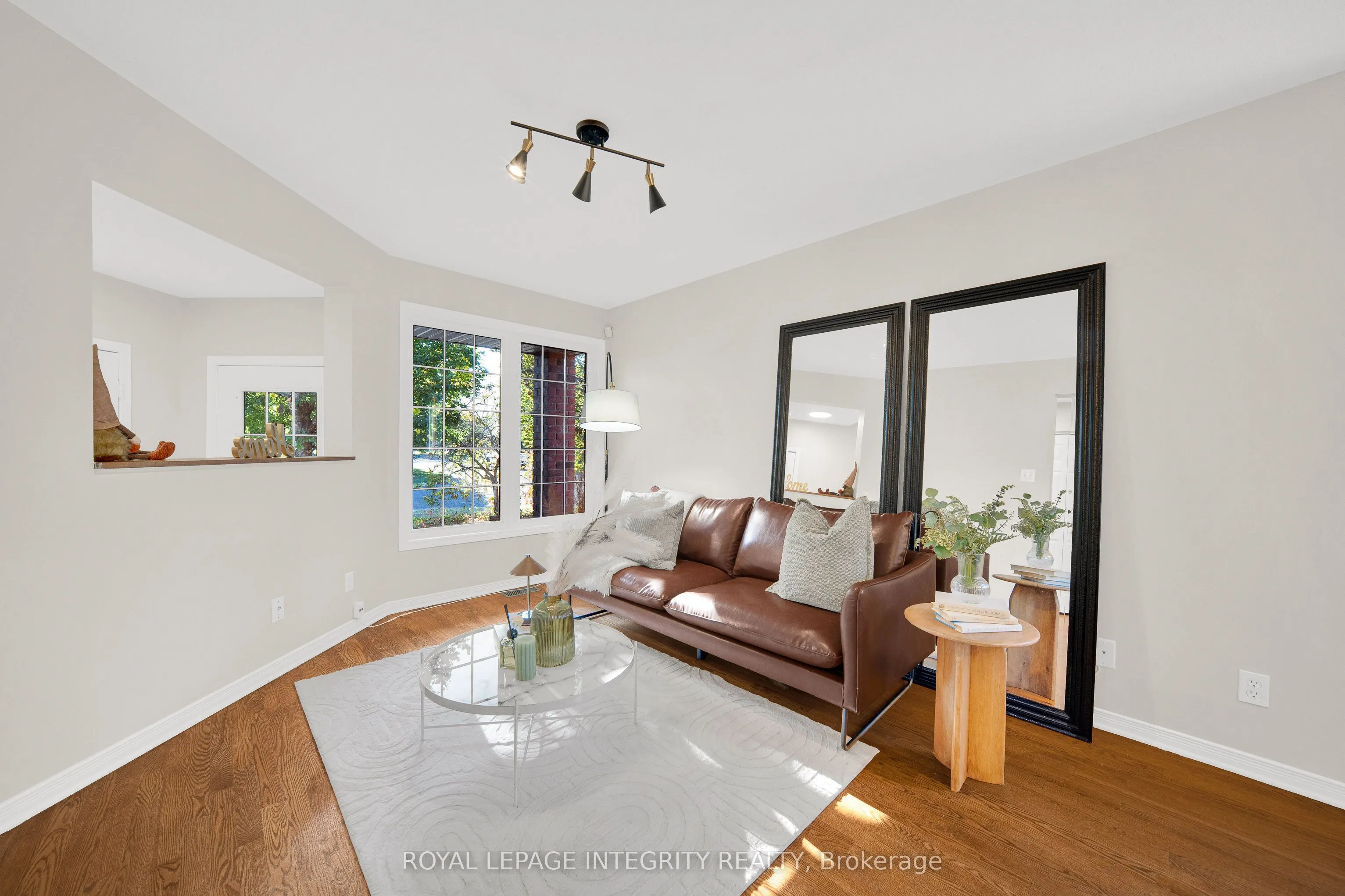 3 Binbury Way