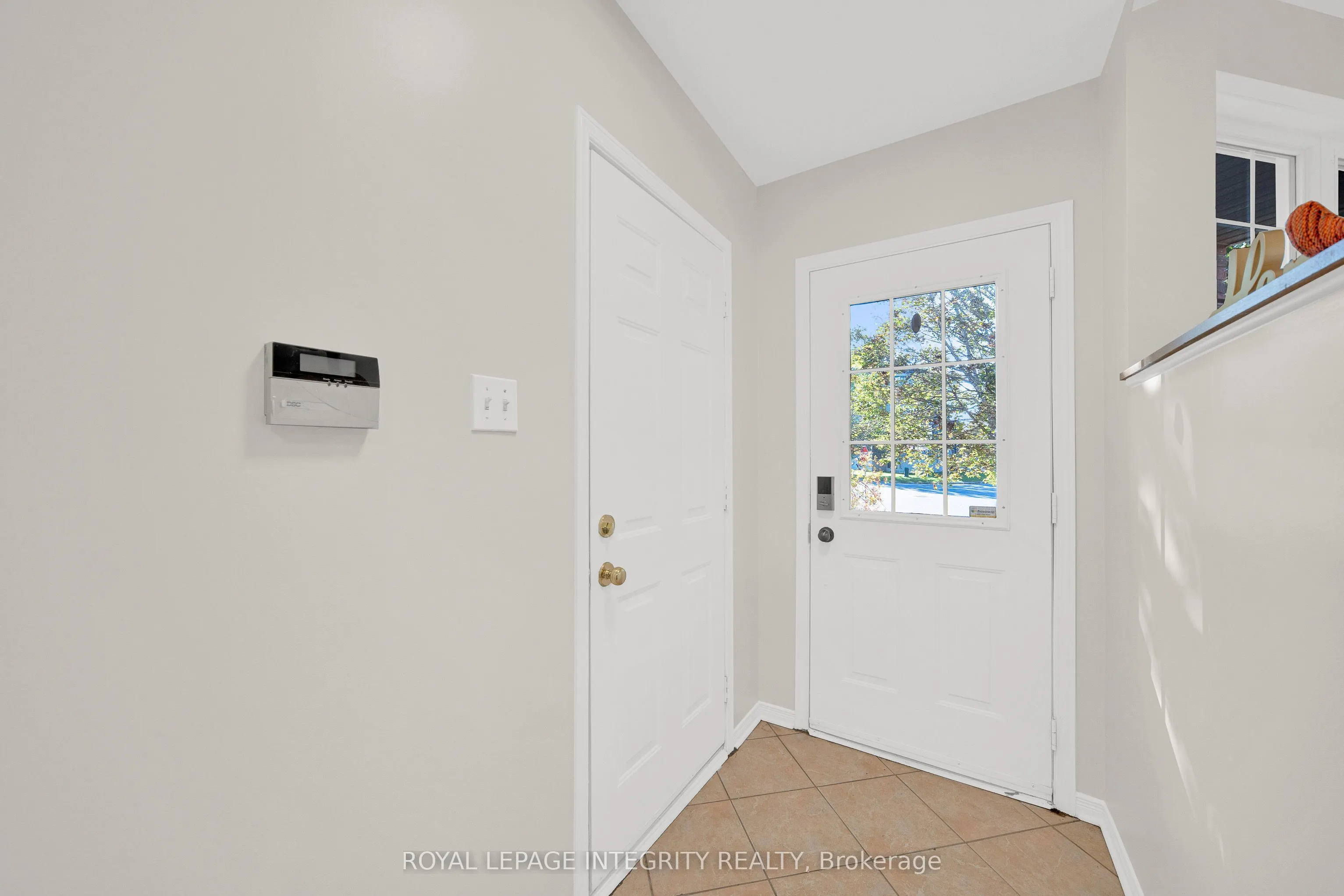 3 Binbury Way