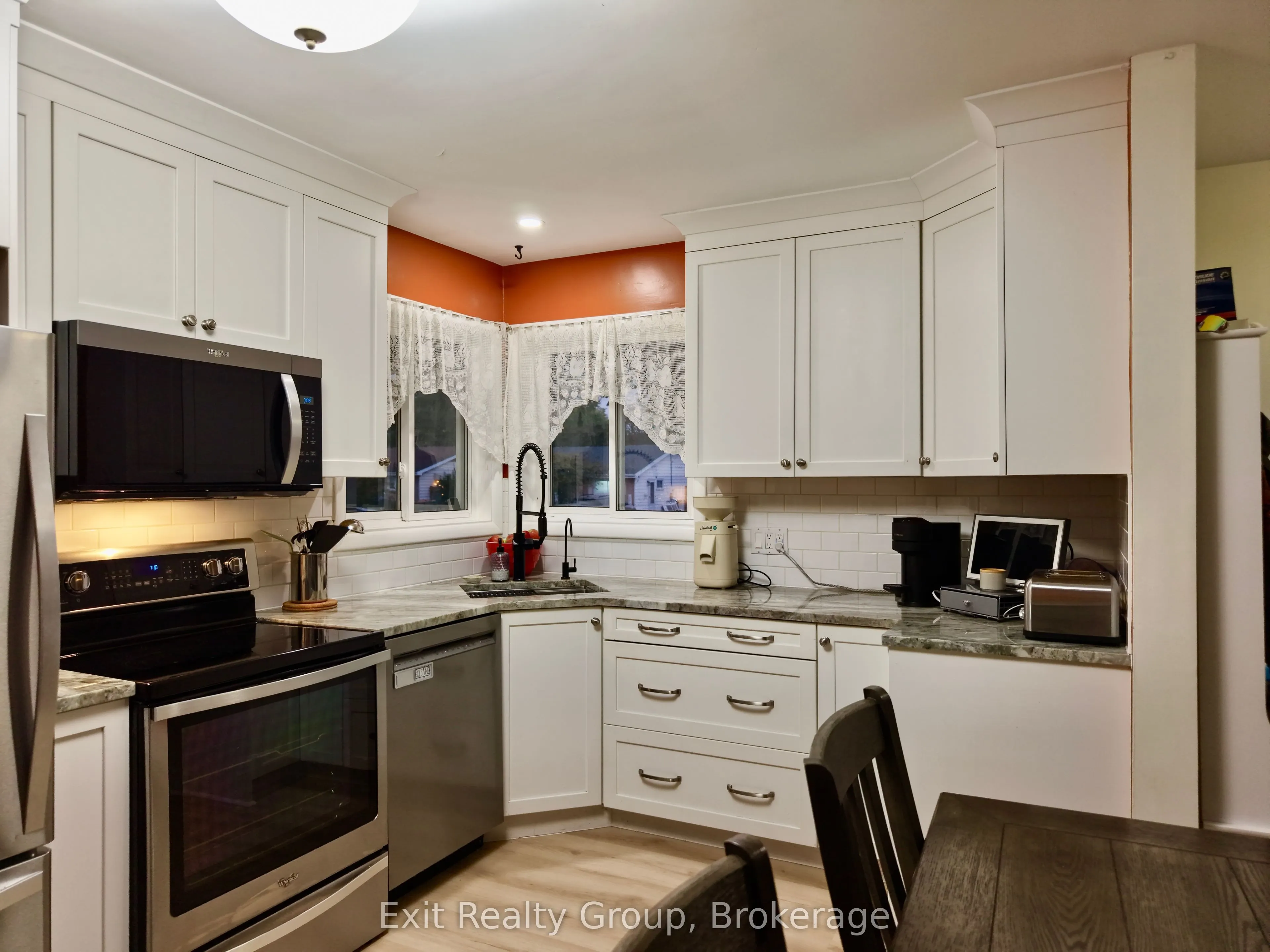 42 Third Avenue