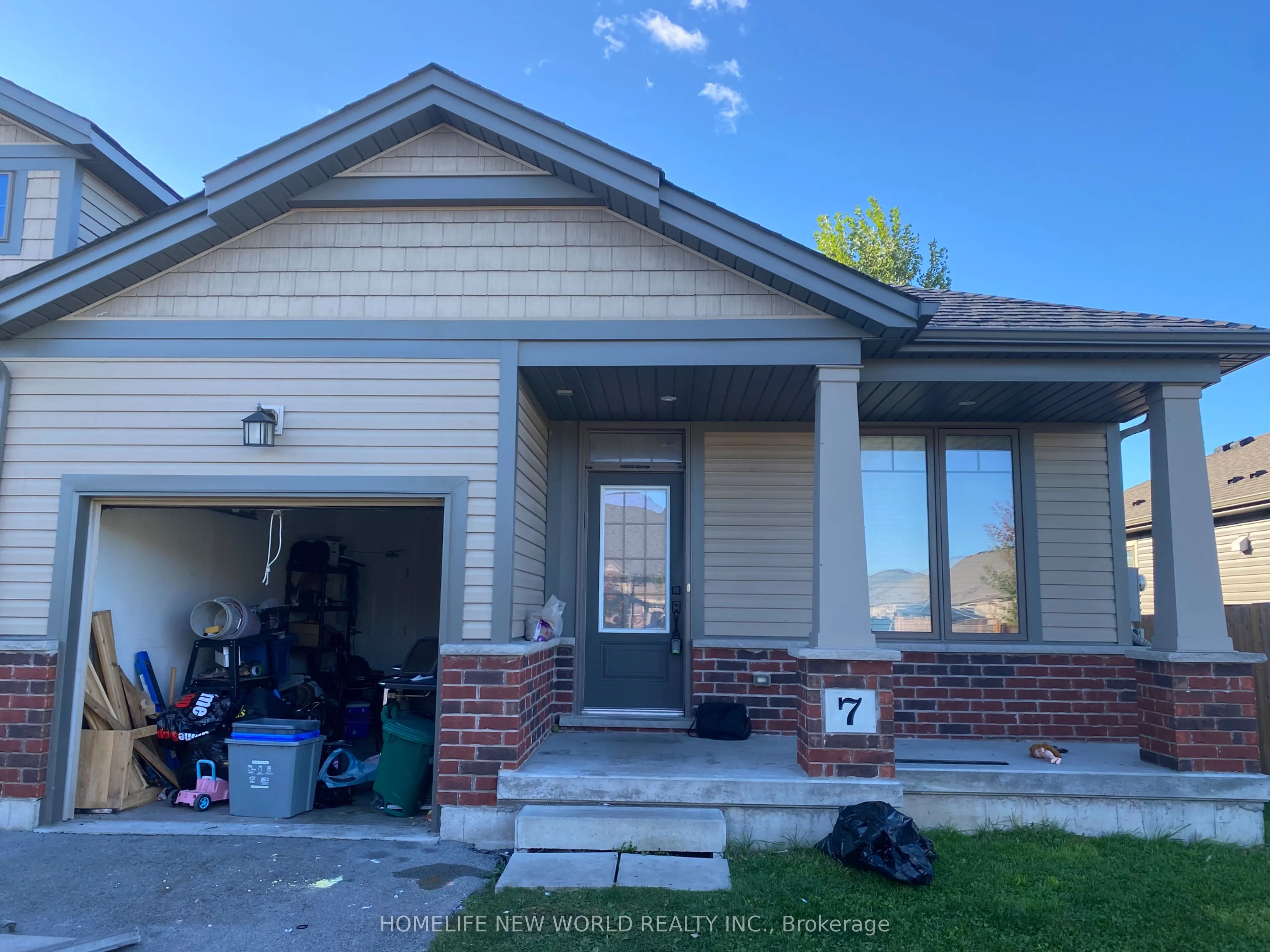 7 Ellis Avenue