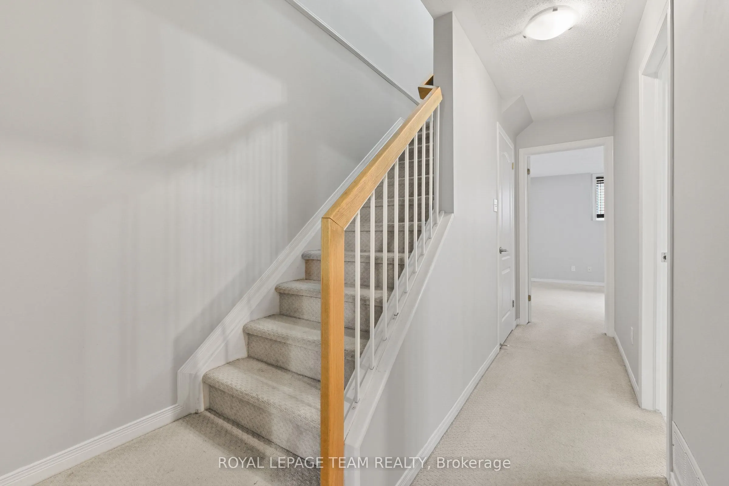1665 LOCKSLEY Lane #4
