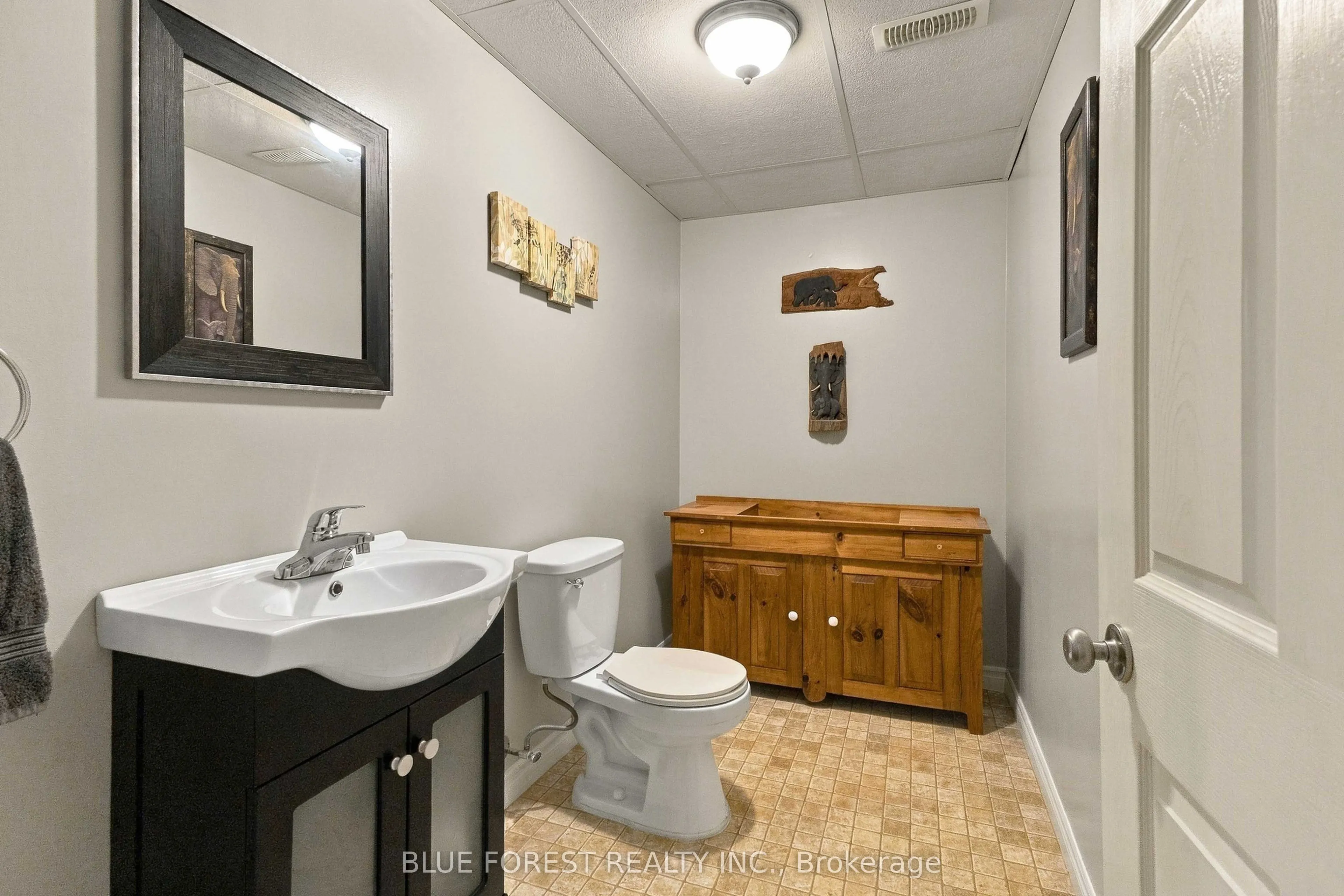 3224 Meadowgate Boulevard