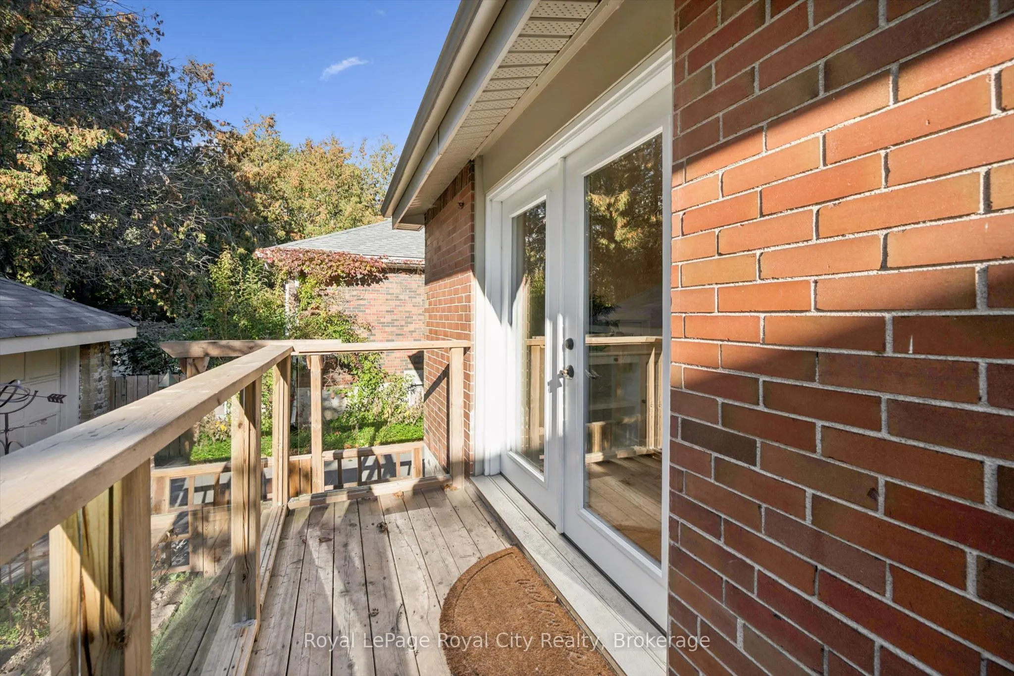 31 James Street W