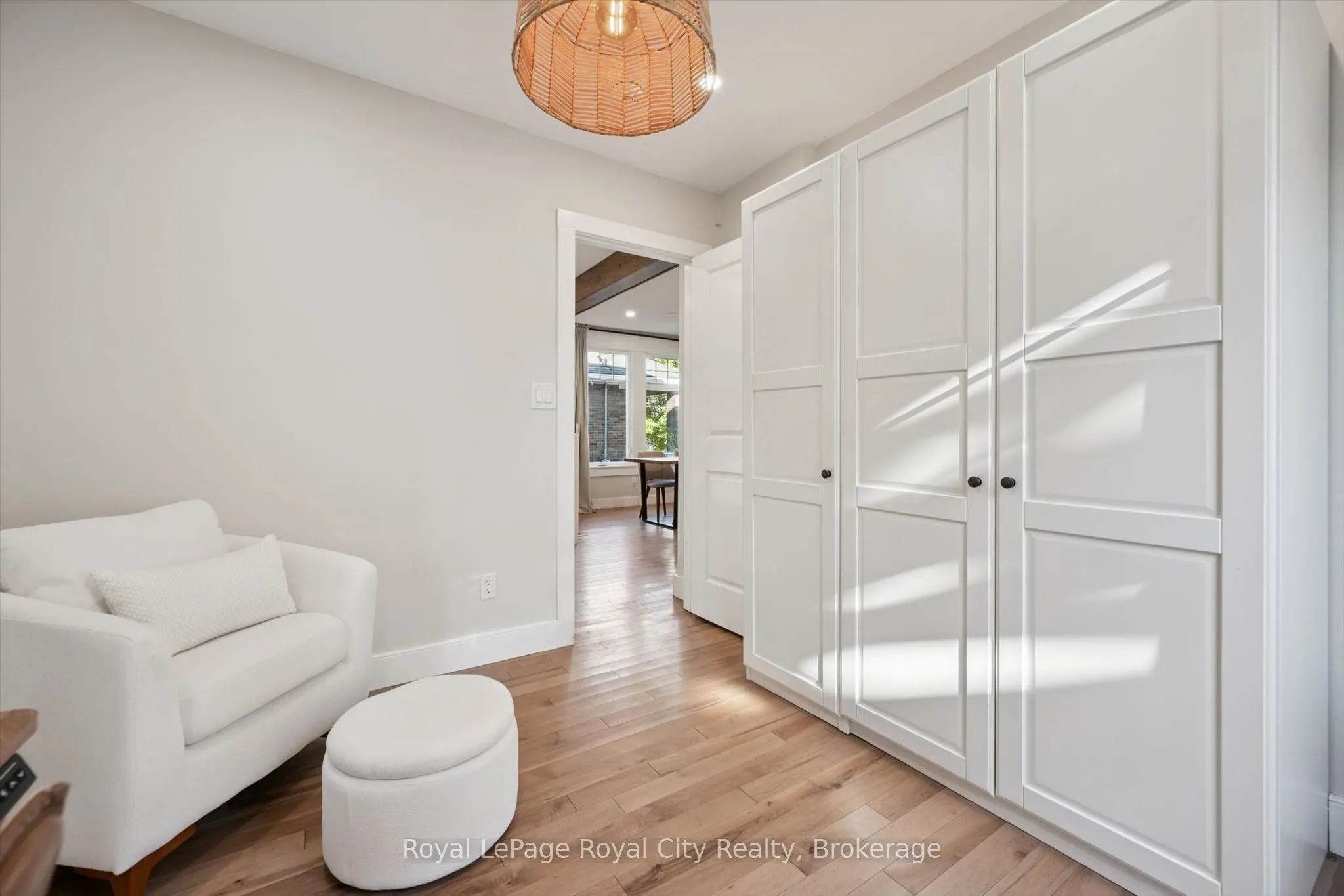 31 James Street W