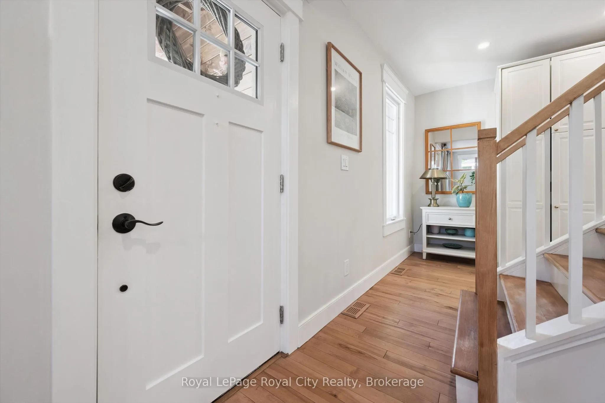 31 James Street W