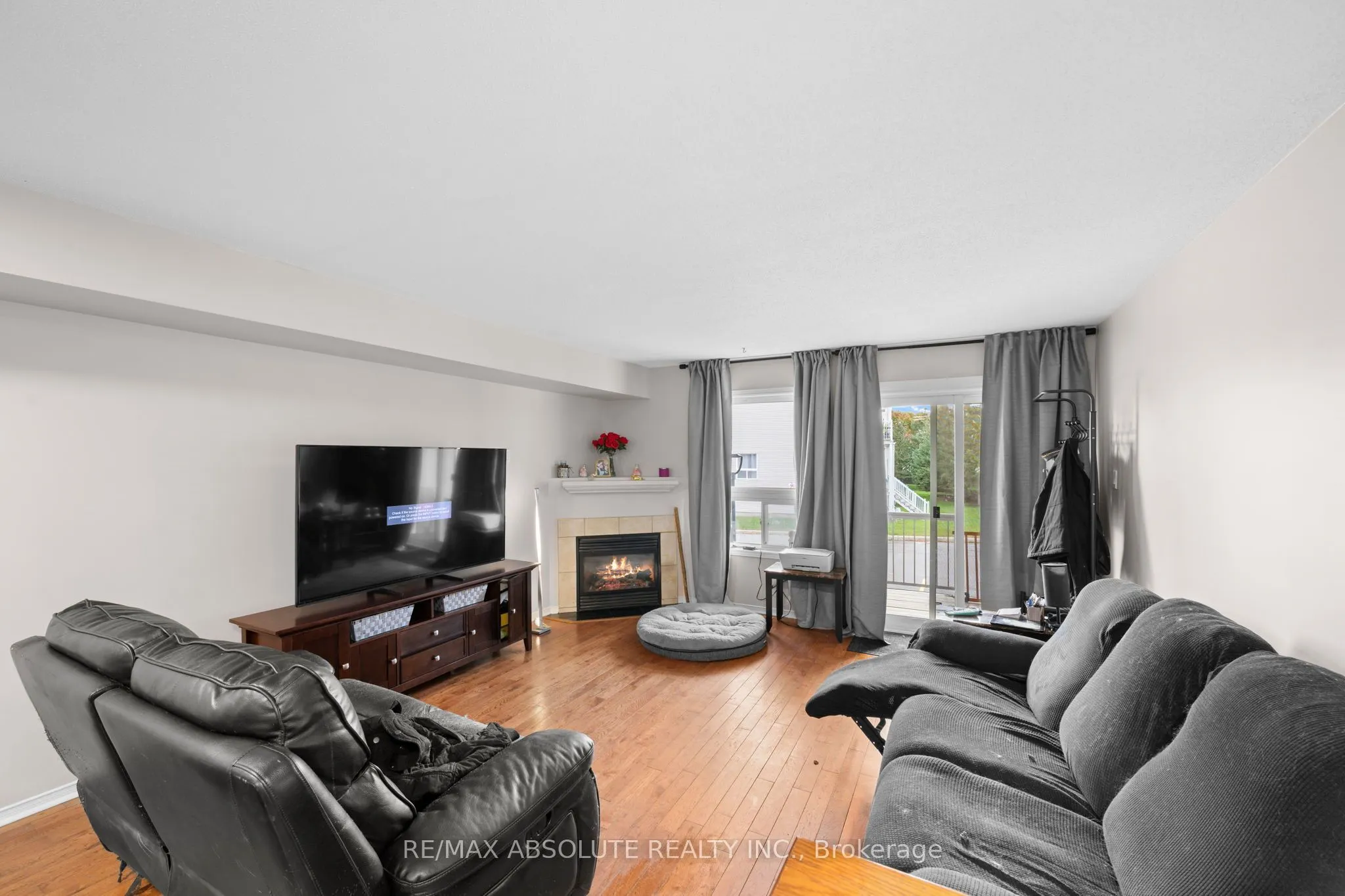 908 Longfields Drive #908