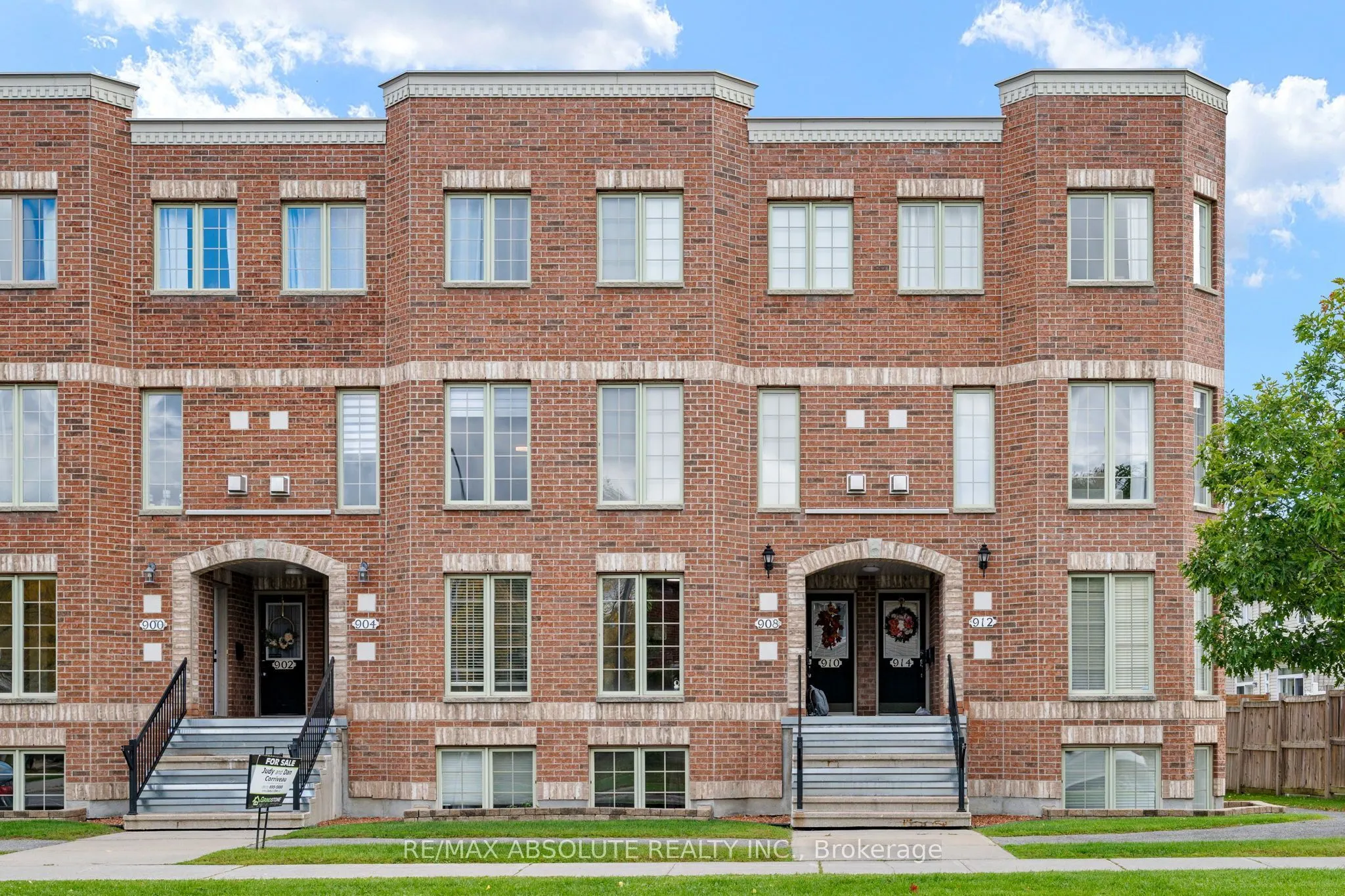 908 Longfields Drive #908