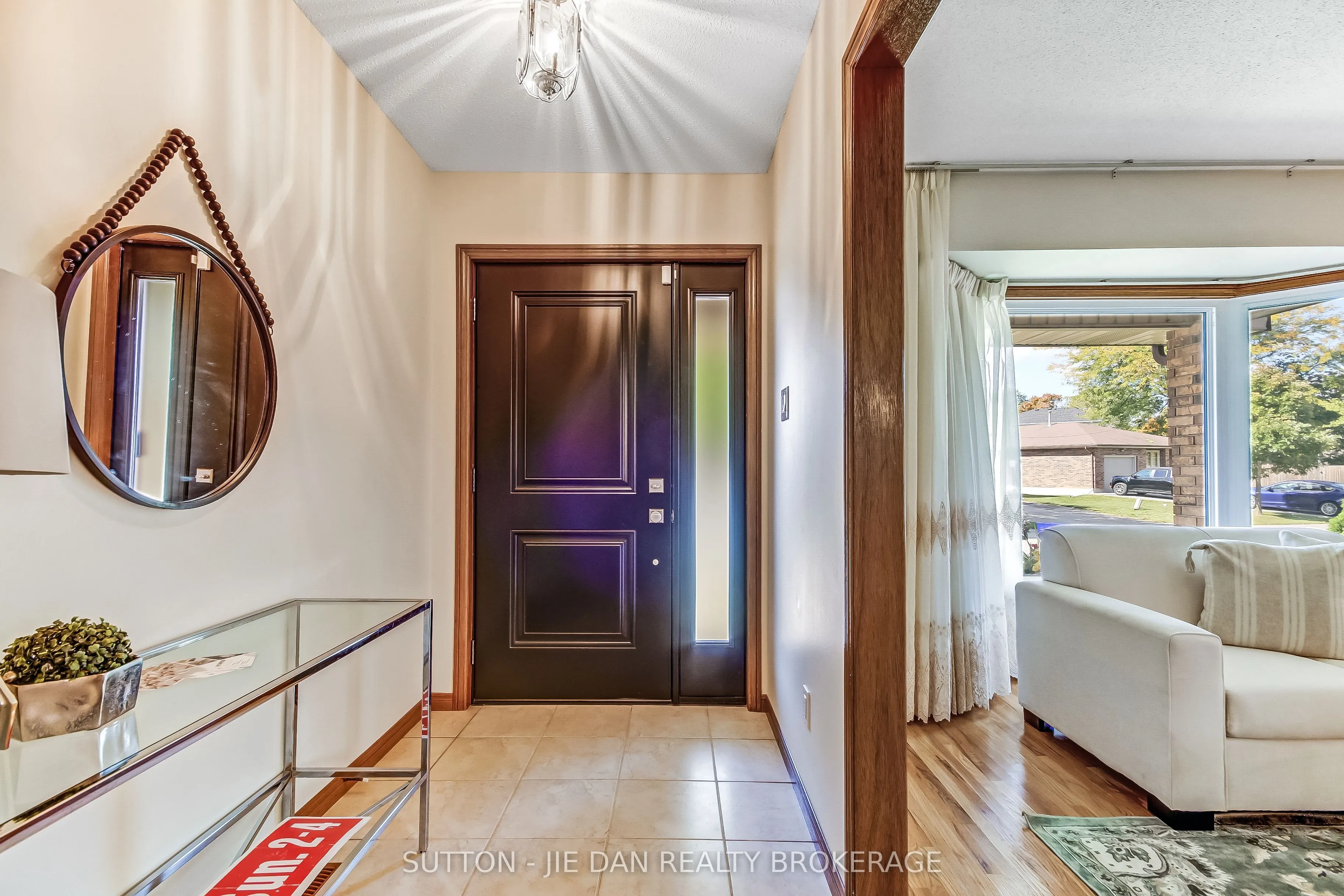 28 Country Club Lane