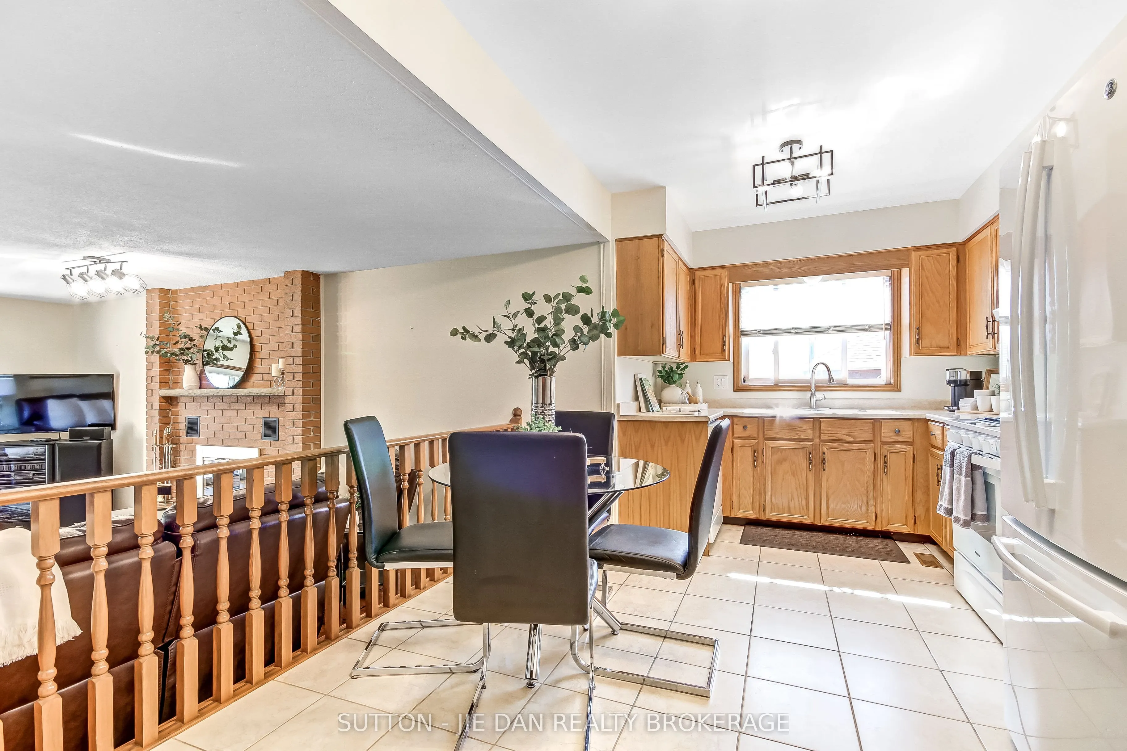 28 Country Club Lane
