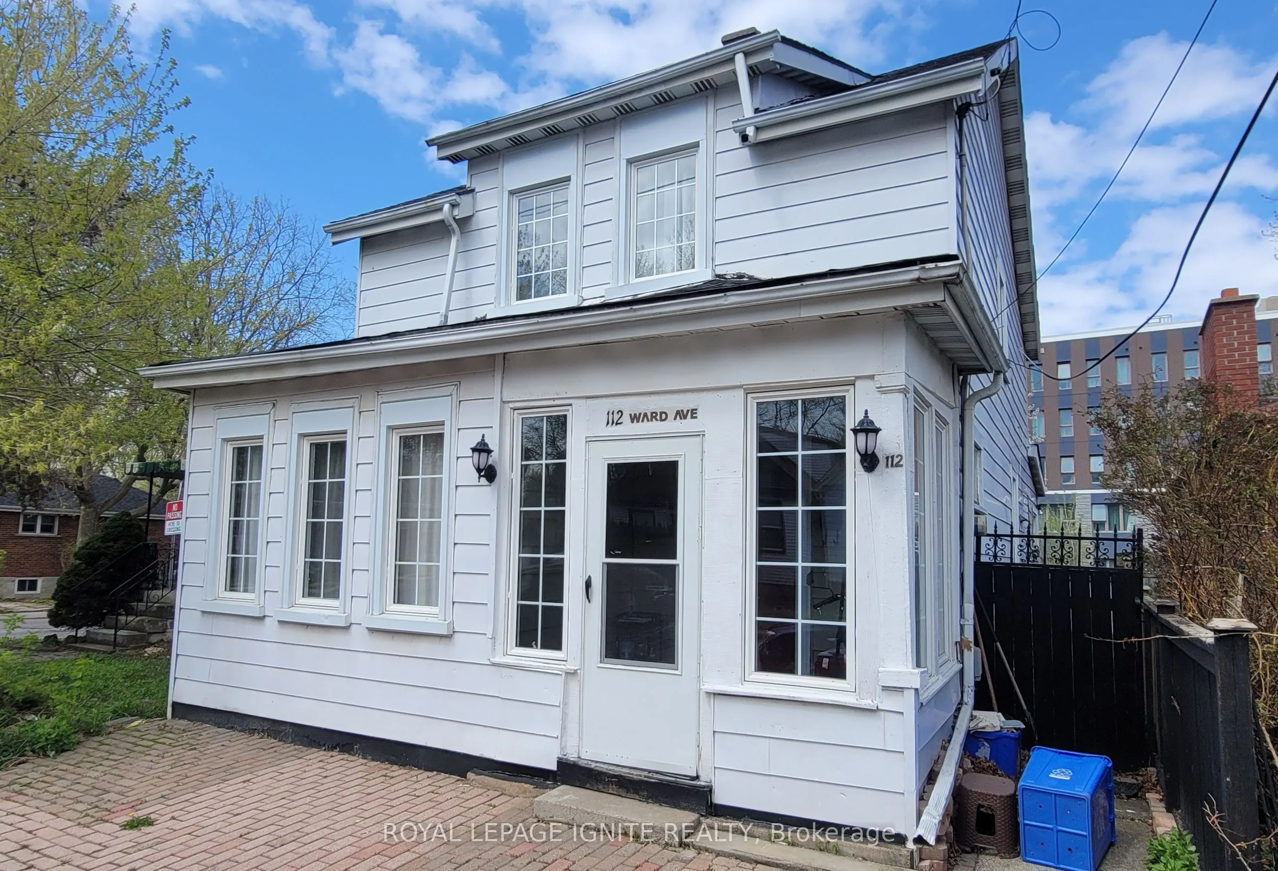112 Ward Avenue