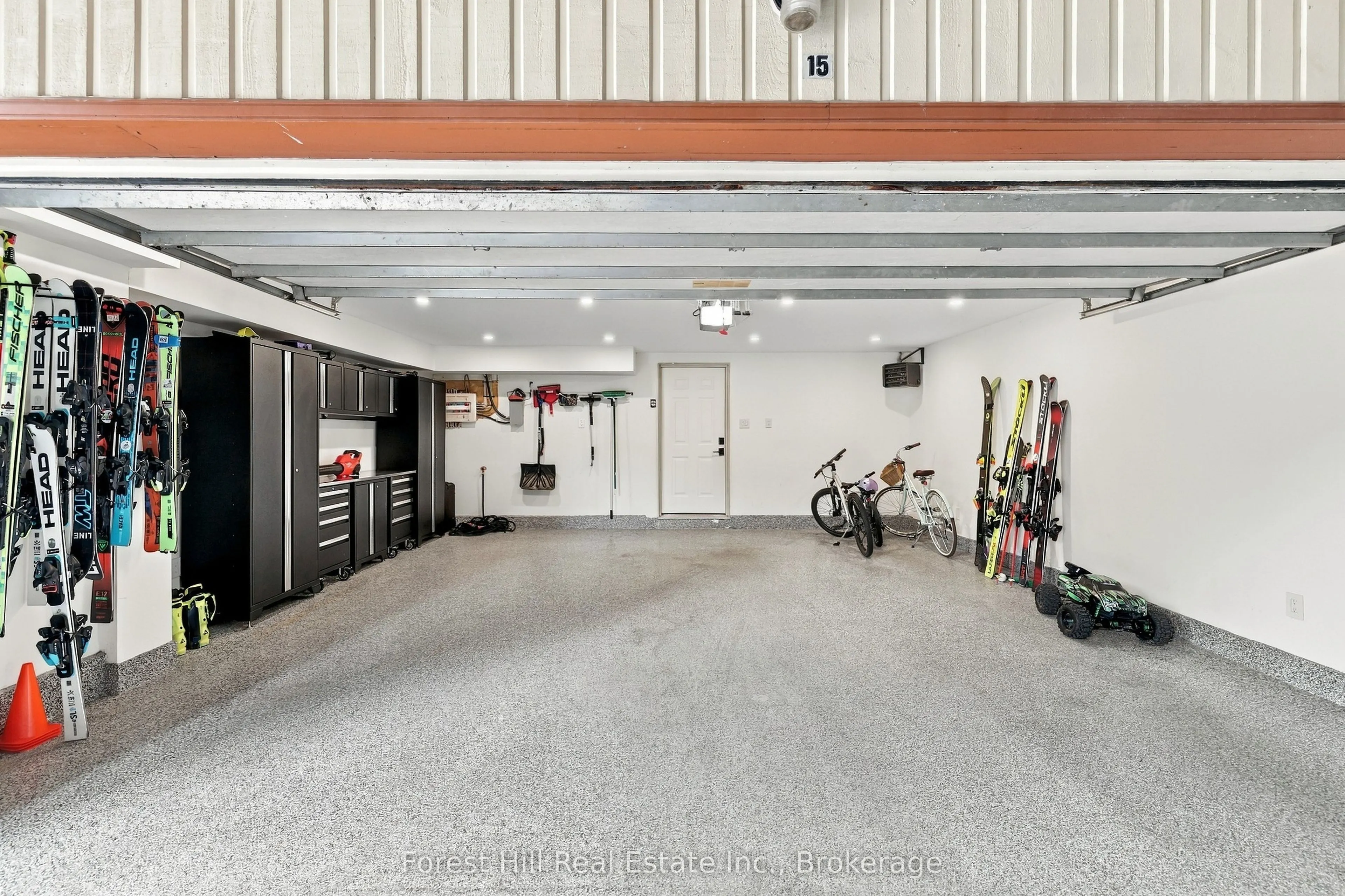 224 Blueski George Crescent #15