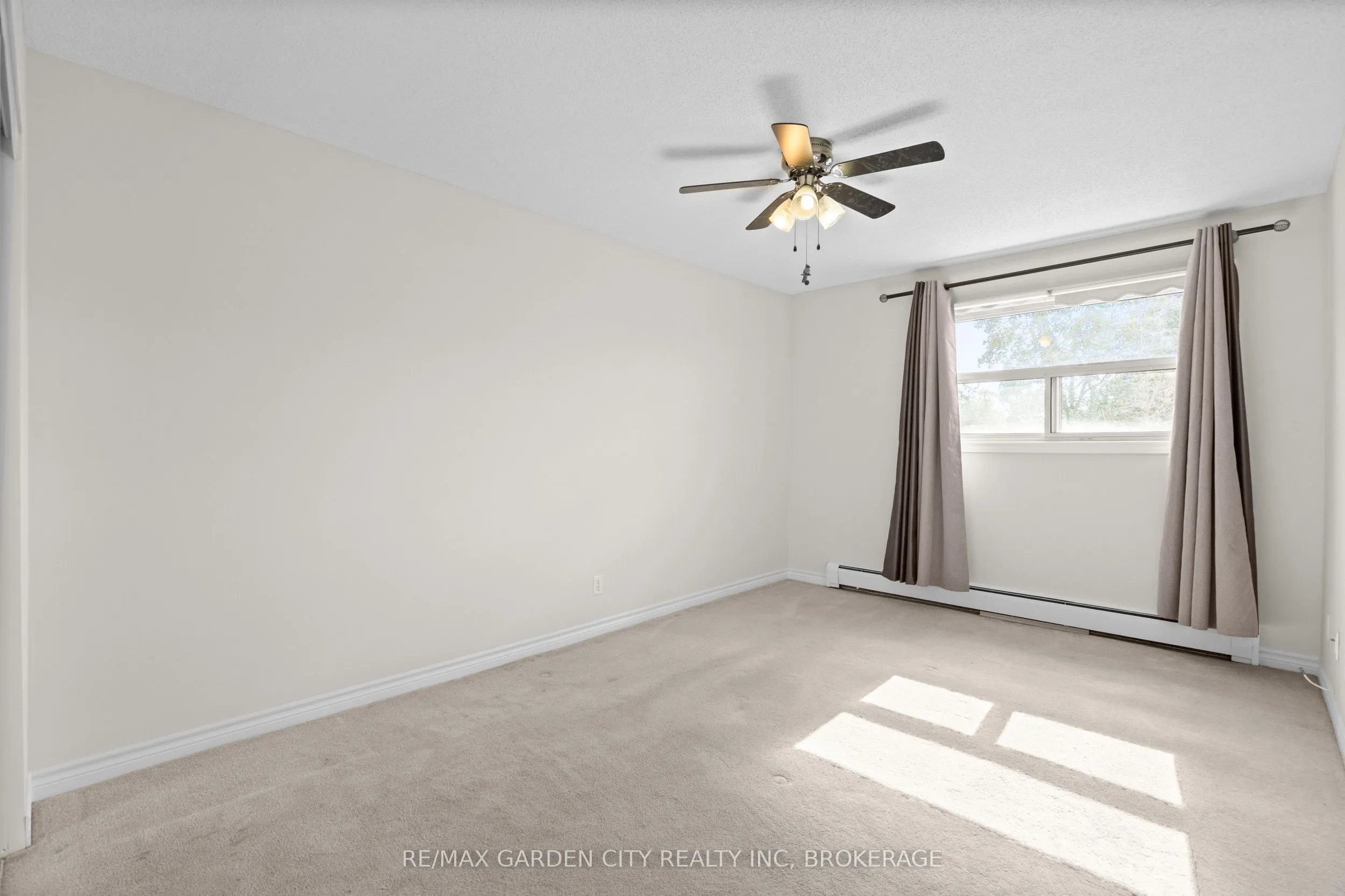 264 Oakdale Avenue #211