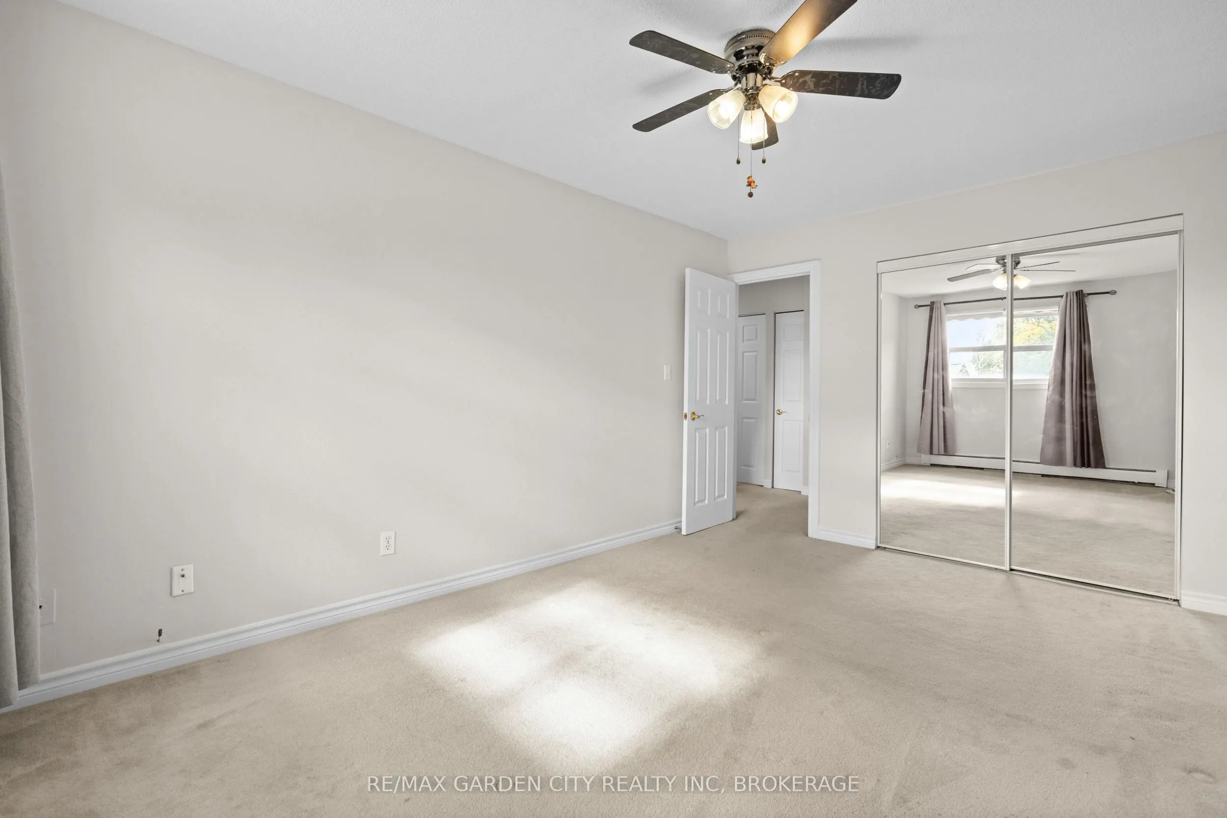 264 Oakdale Avenue #211