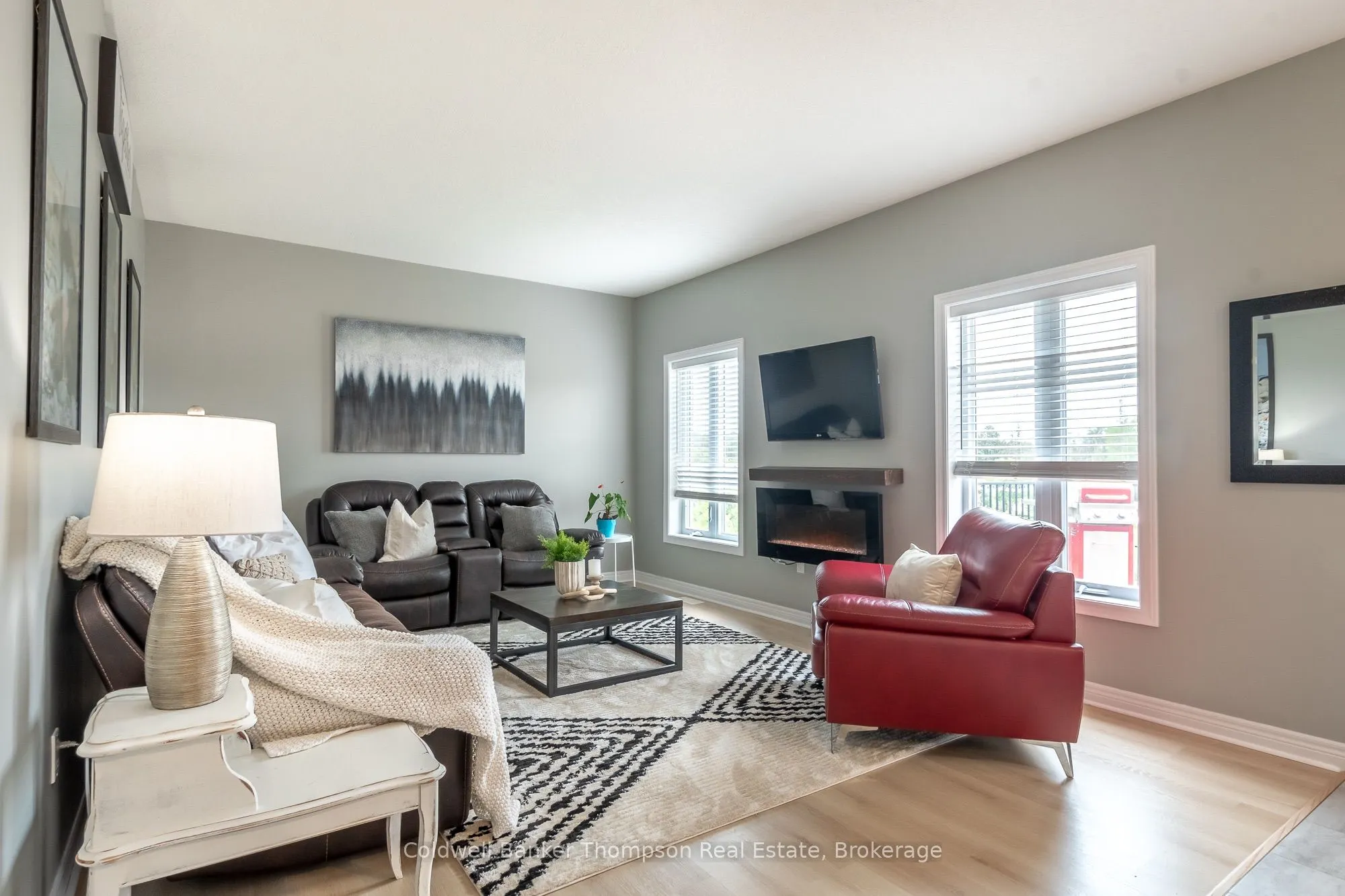 25 Woodstream Drive
