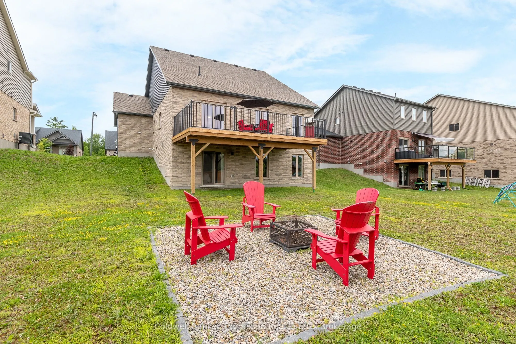 25 Woodstream Drive
