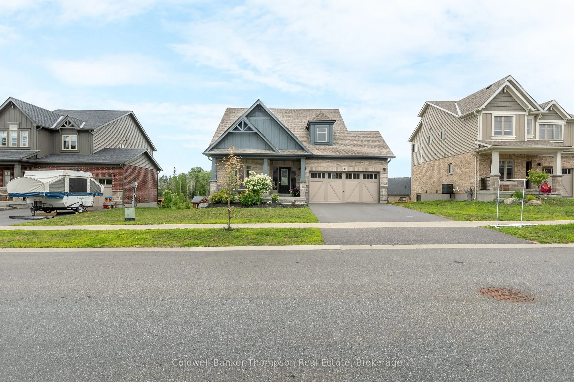 25 Woodstream Drive