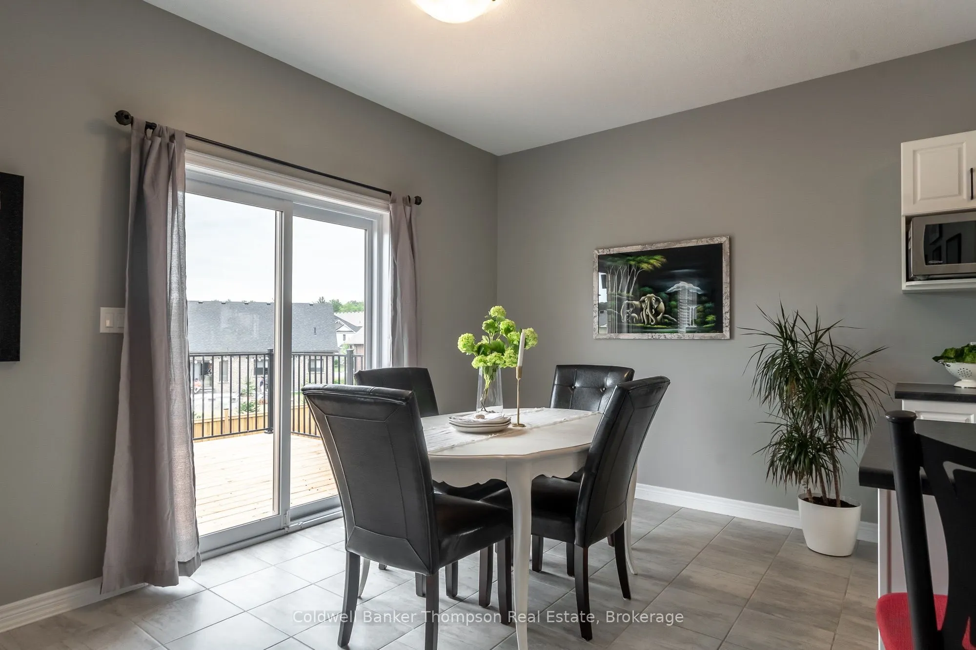 25 Woodstream Drive