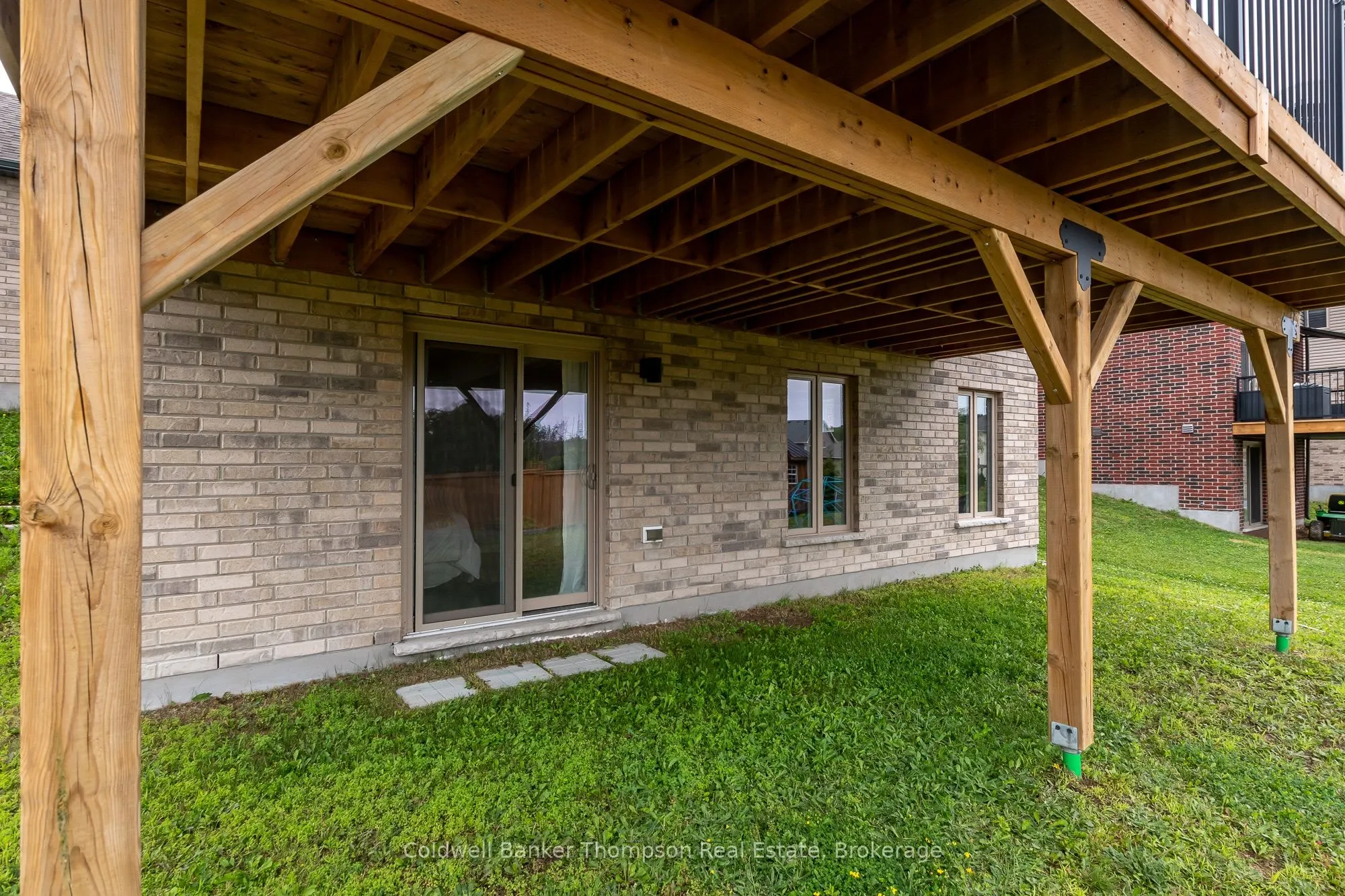 25 Woodstream Drive