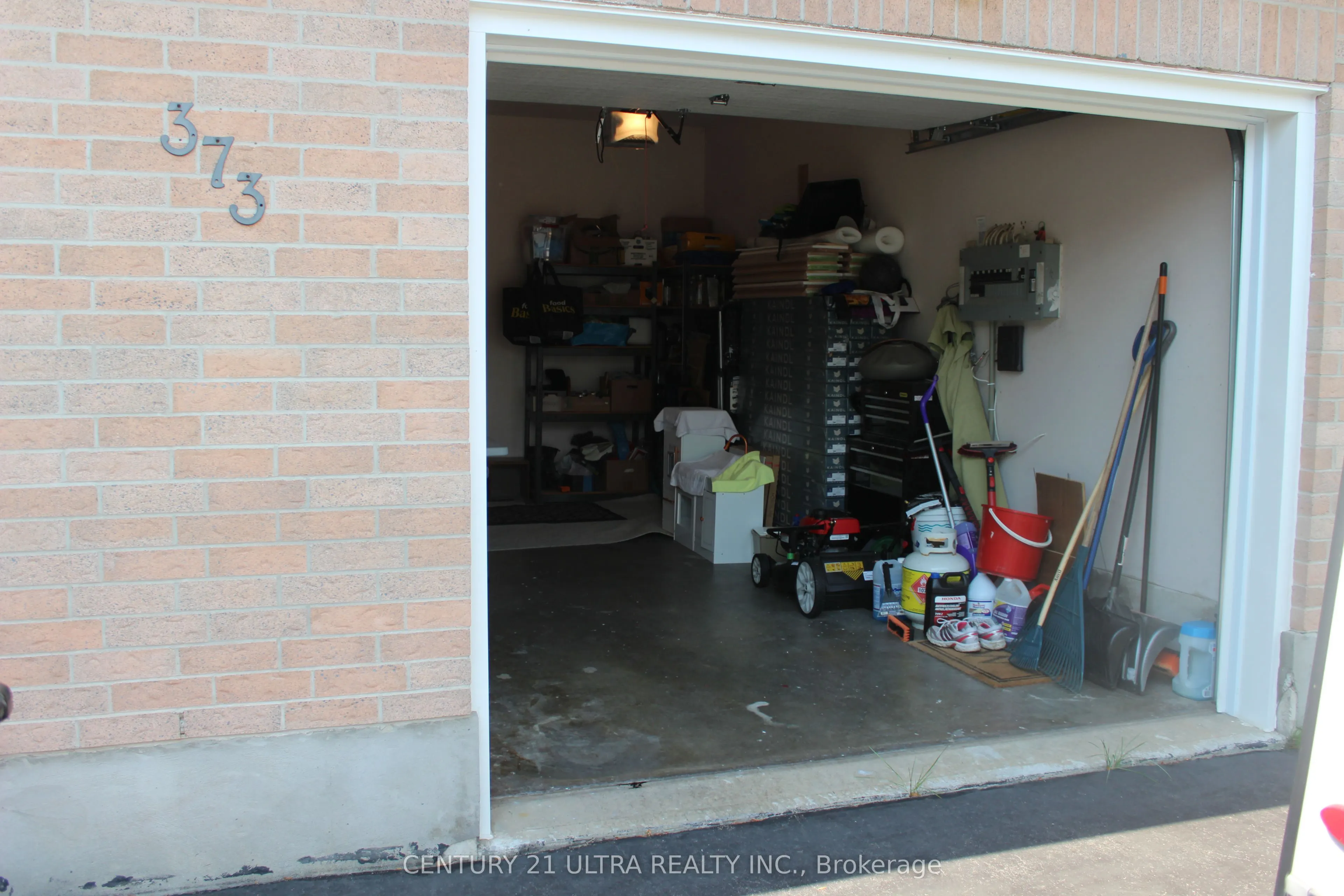 373 Brembel Crescent